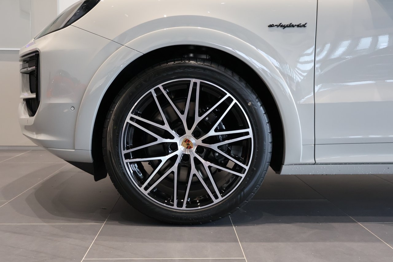 Porsche Cayenne 2027, bild 4/9