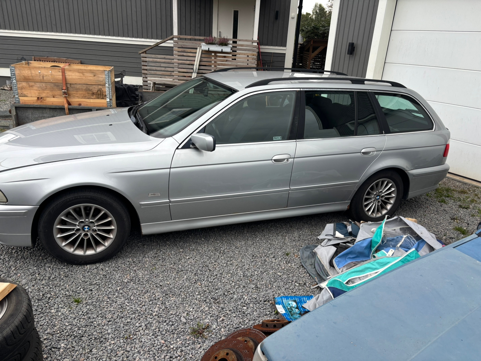 BMW 525 i Touring Automatisk 2002, bild 2/8