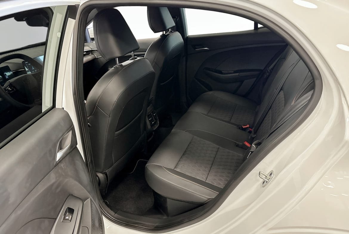 MG MG3 Luxury Hybrid+ 1.5 194hk automat 2024, bild 7/8