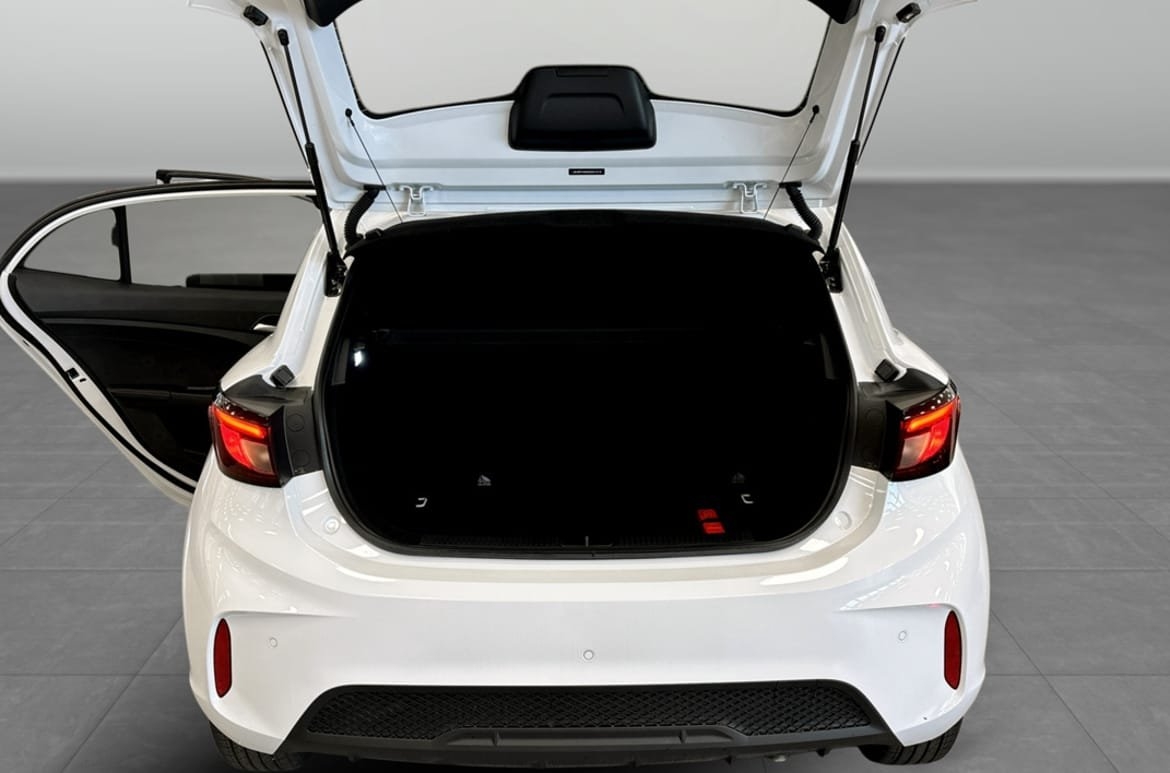 MG MG3 Luxury Hybrid+ 1.5 194hk automat 2024, bild 8/8