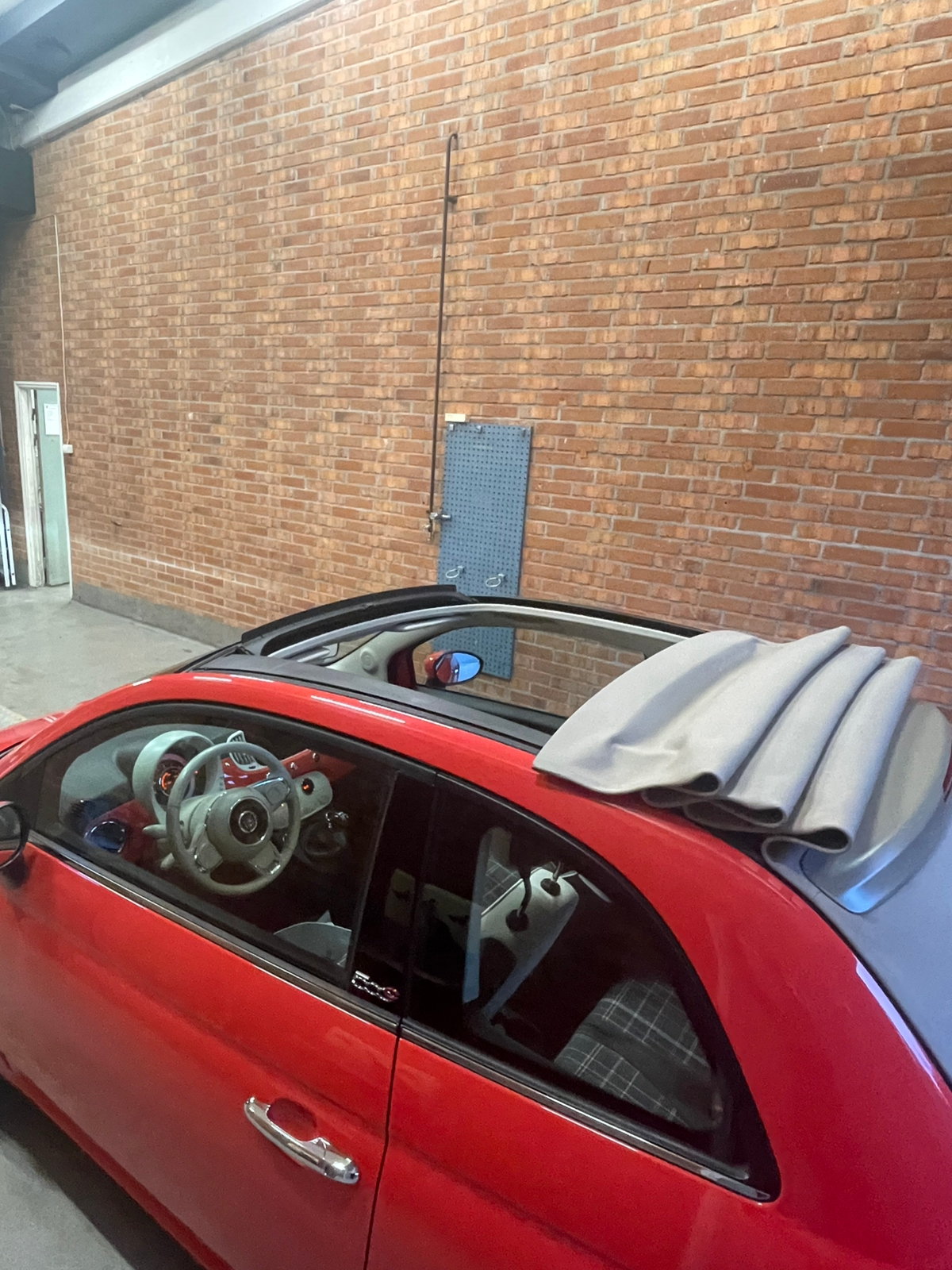 Fiat 500C 1.2 8V Manuell 2019, bild 6/10