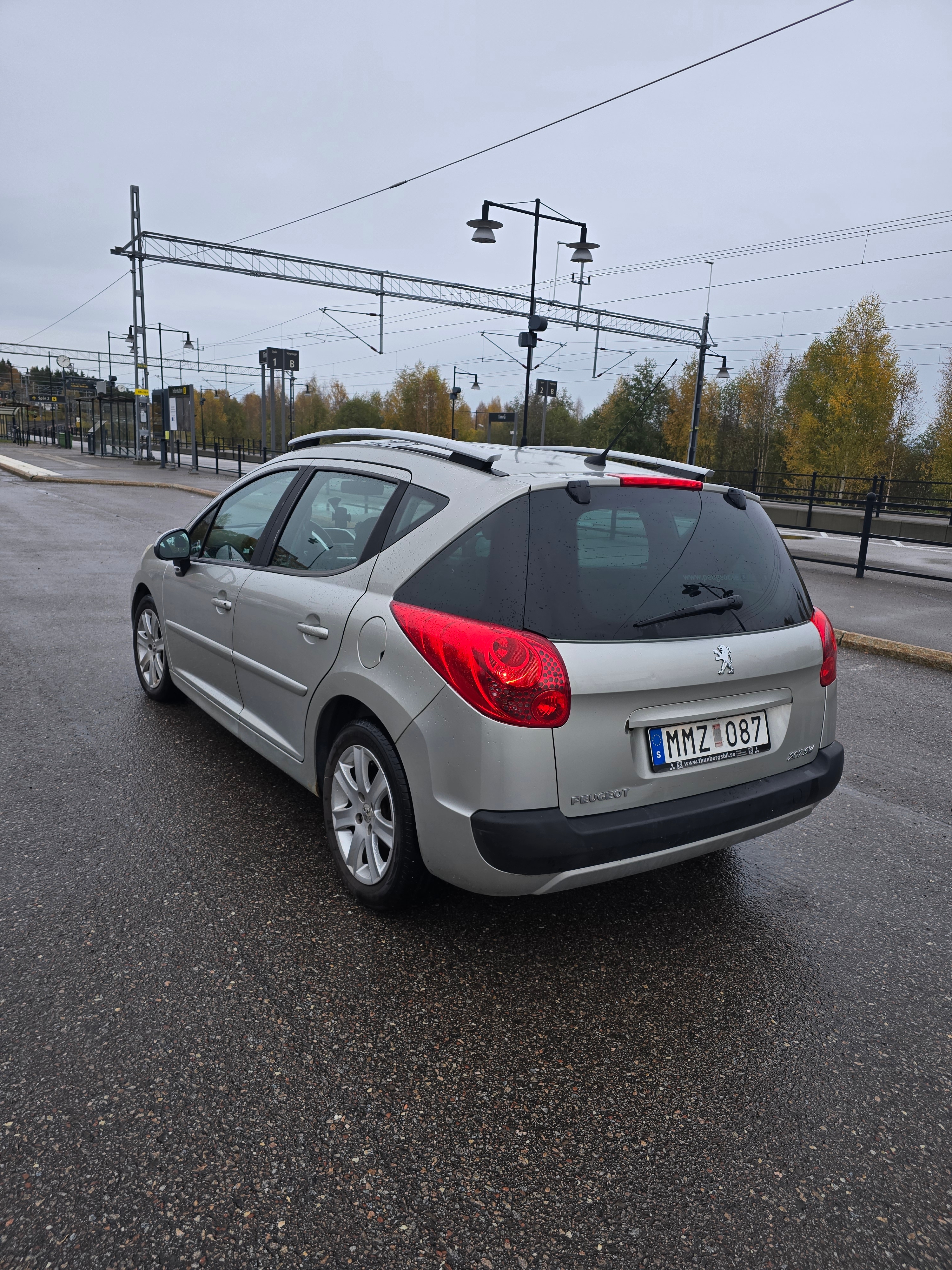 Peugeot 207 SW 1.6 VTi Manuell 2008, bild 3/9