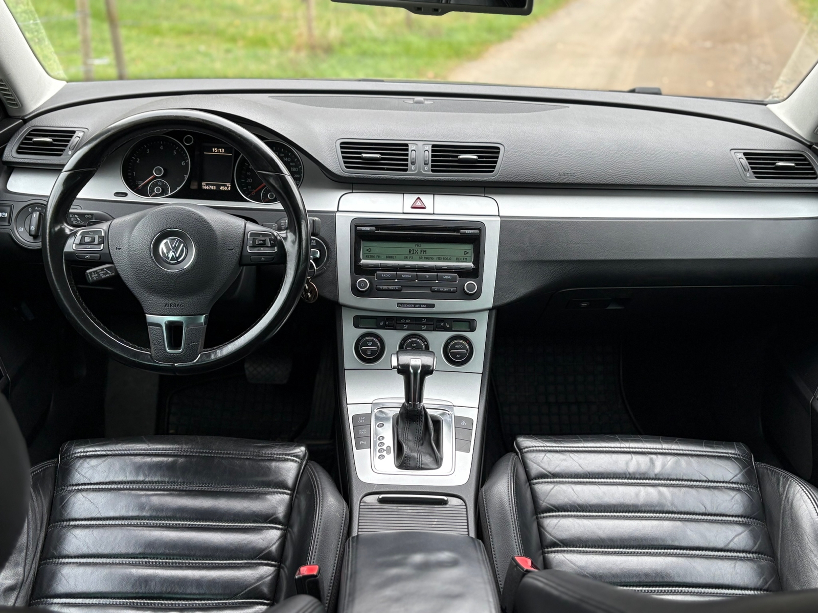 Volkswagen Passat 2010, bild 4/6