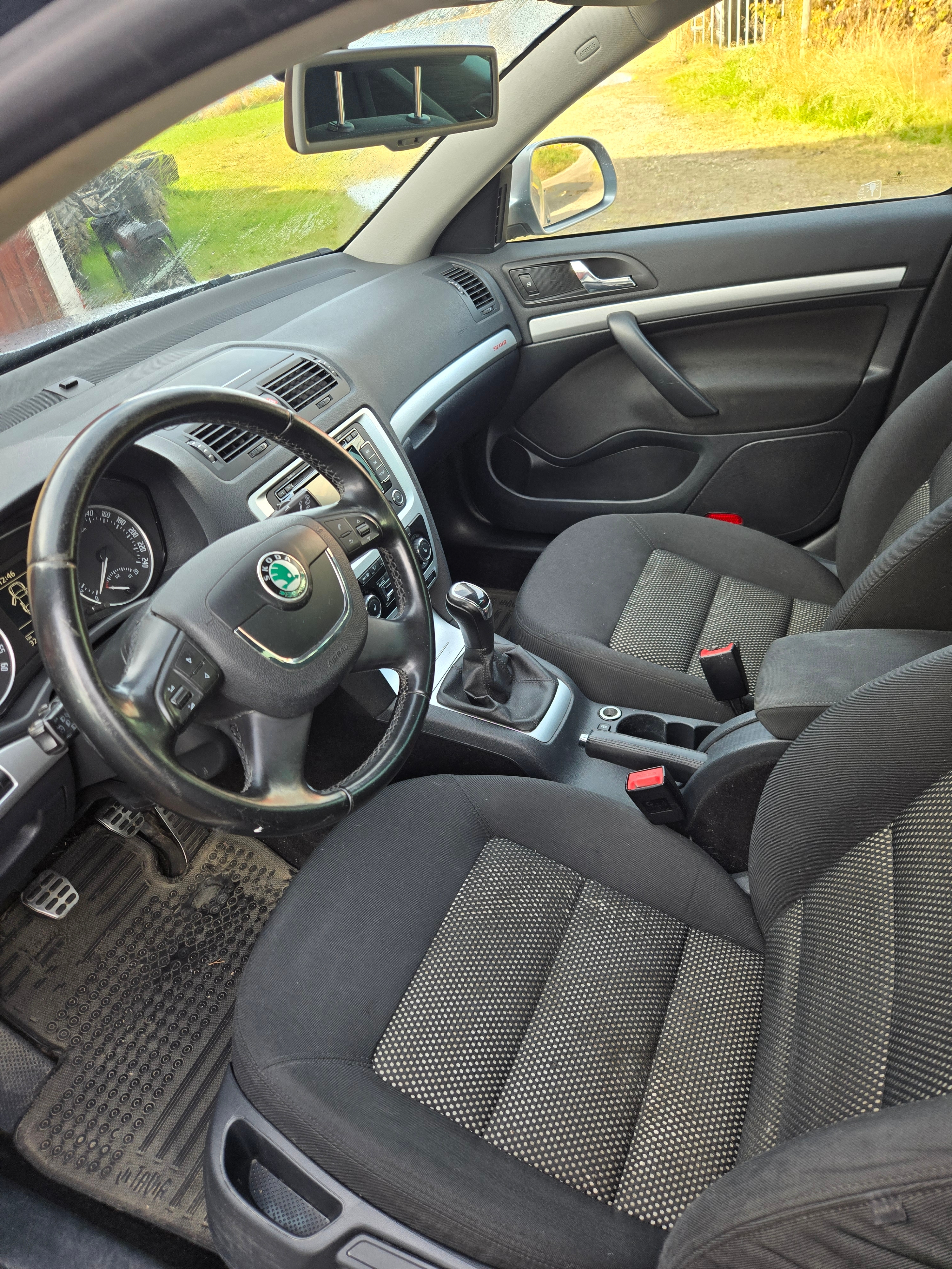 Skoda Octavia Scout 2.0 TDI 2012, kuva 4/5
