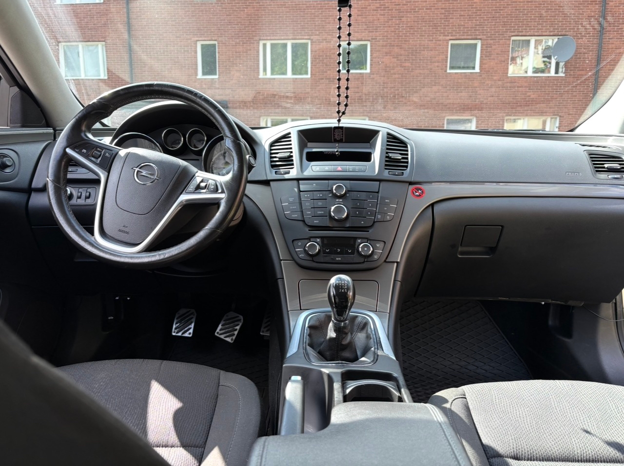 Opel Insignia 2.0 Turbo 2009, bild 6/7
