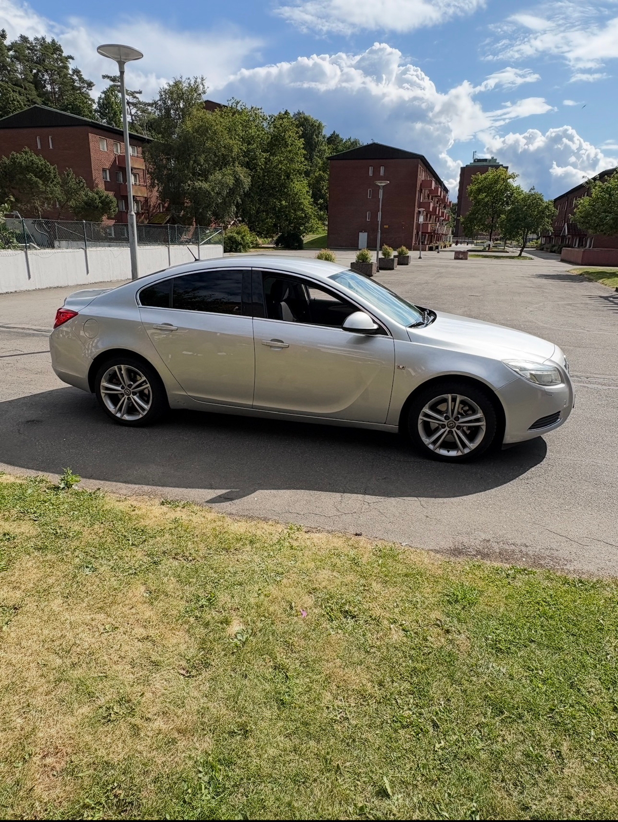 Opel Insignia 2.0 Turbo 2009, bild 2/7