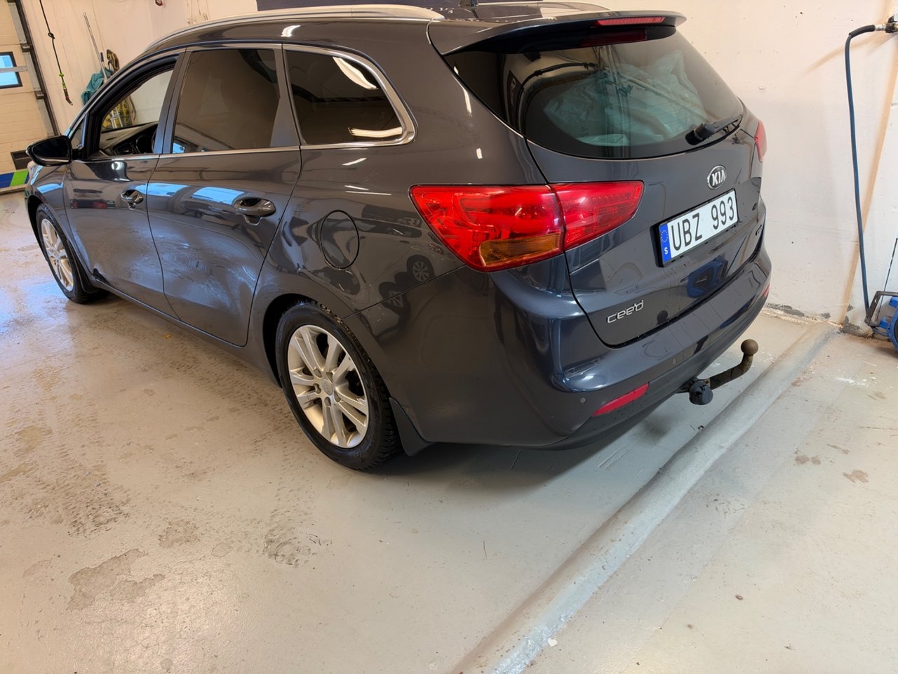 Kia Ceed 1.6 CRDi 128 2013, bild 7/10