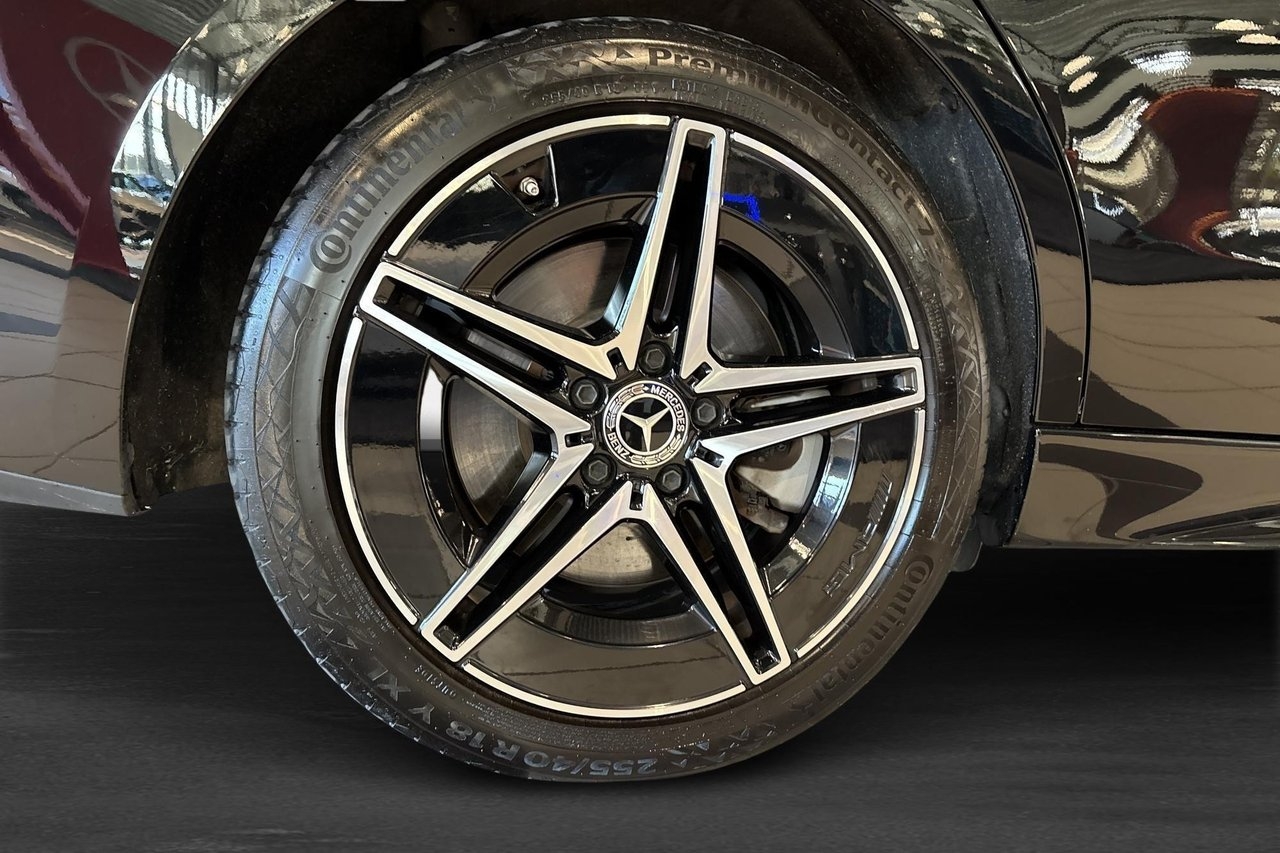 Mercedes-Benz C 300 AMG 2024, bild 5/10