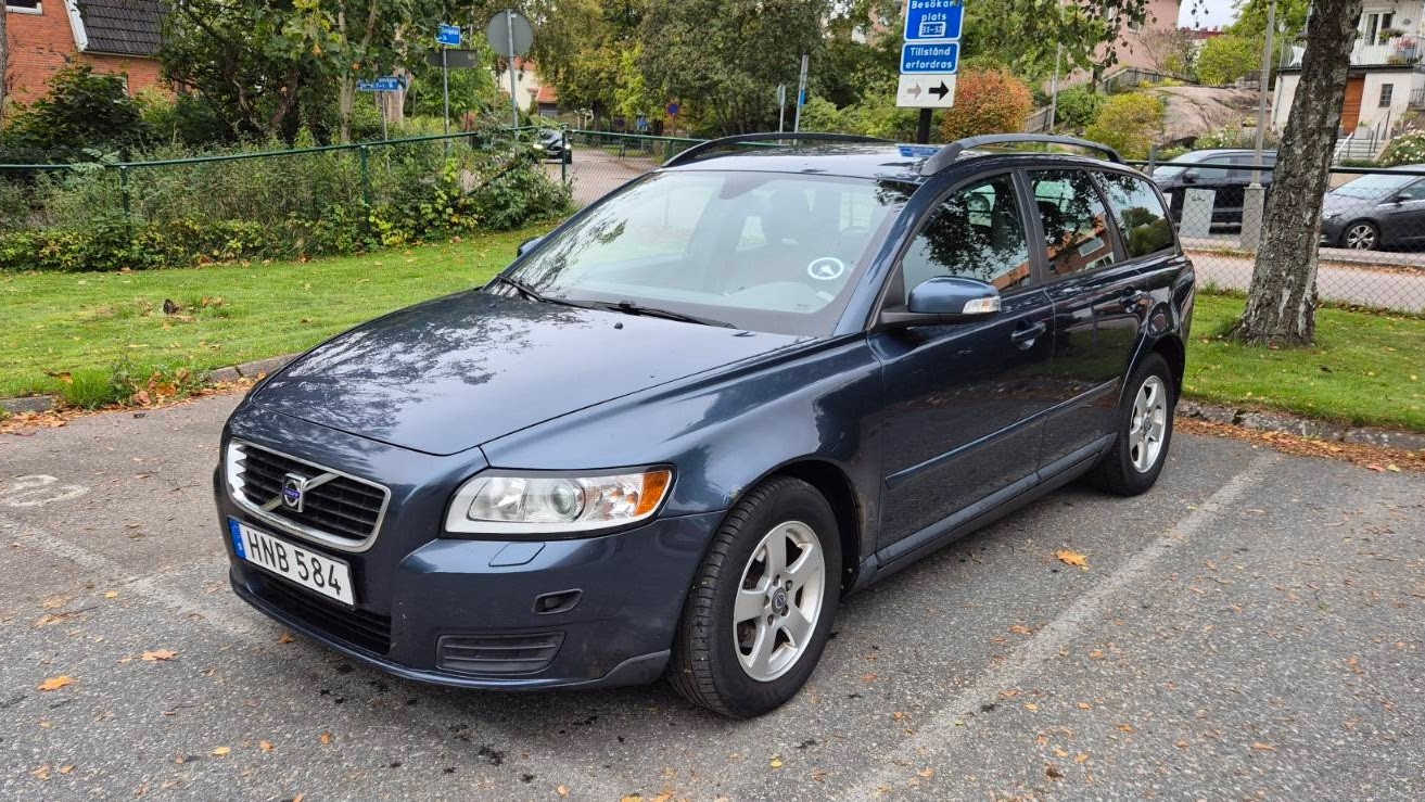 Volvo V50 1.8 2009, kuva 2/9