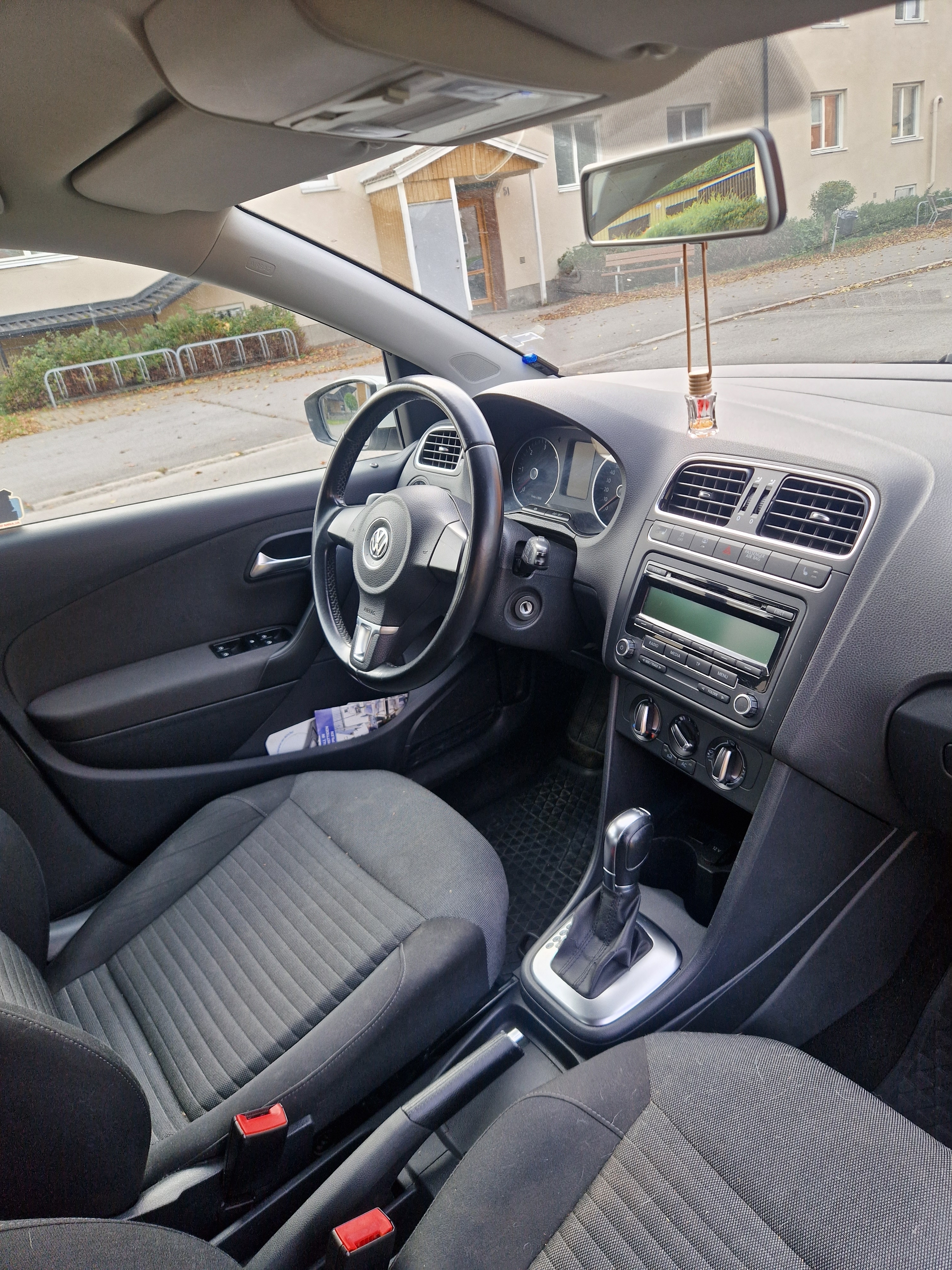 Volkswagen Polo 2011, bild 6/10