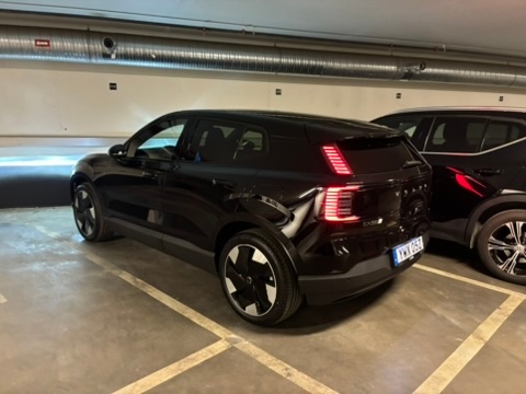 Volvo EX30 Twin Motor Performance 2026, bild 2/3