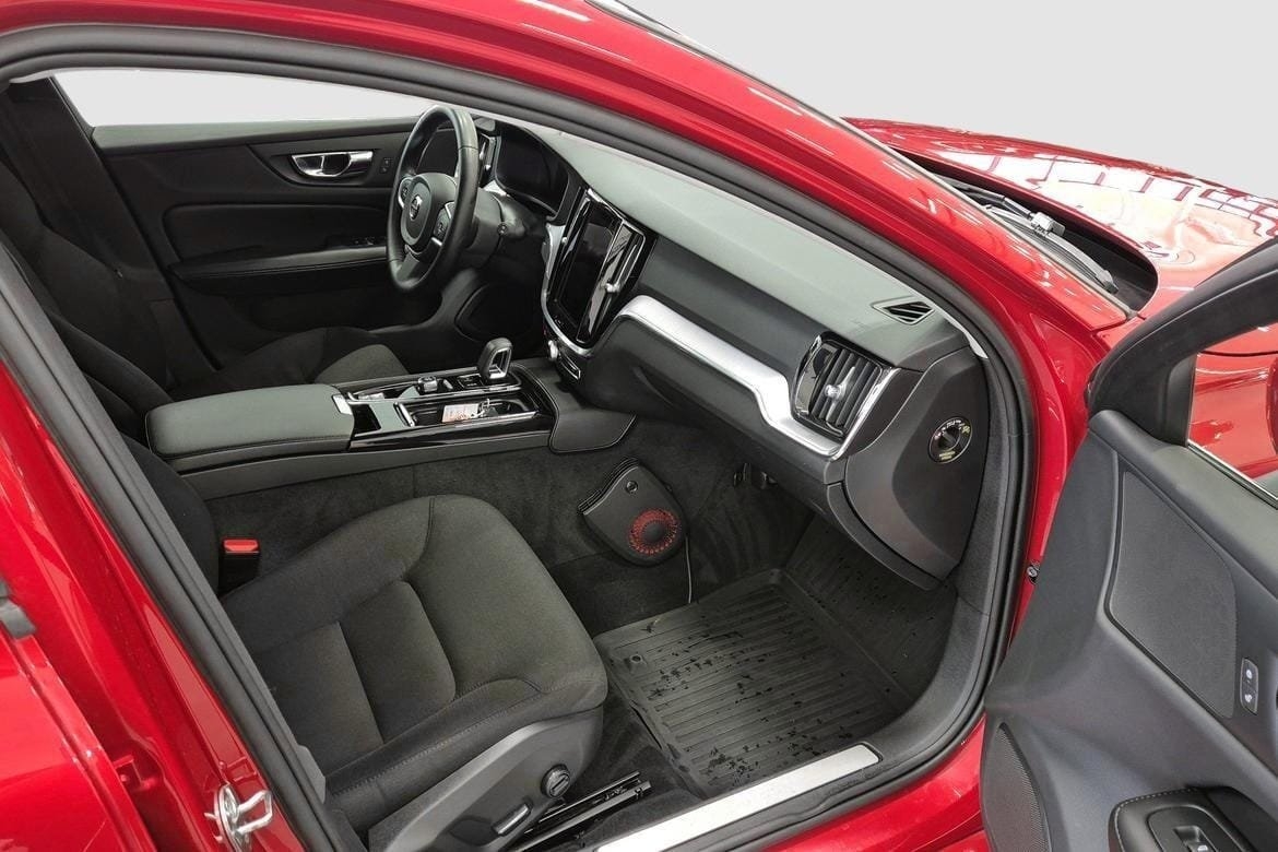 Volvo V60 T6 2022, photo 6/10