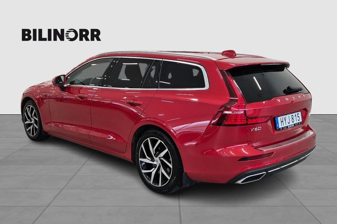 Volvo V60 T6 2022, photo 2/10