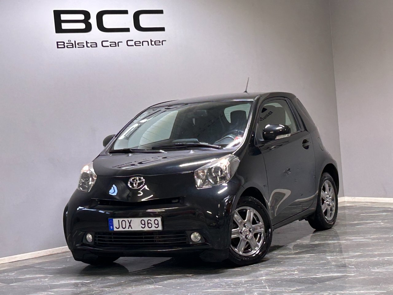 Toyota iQ