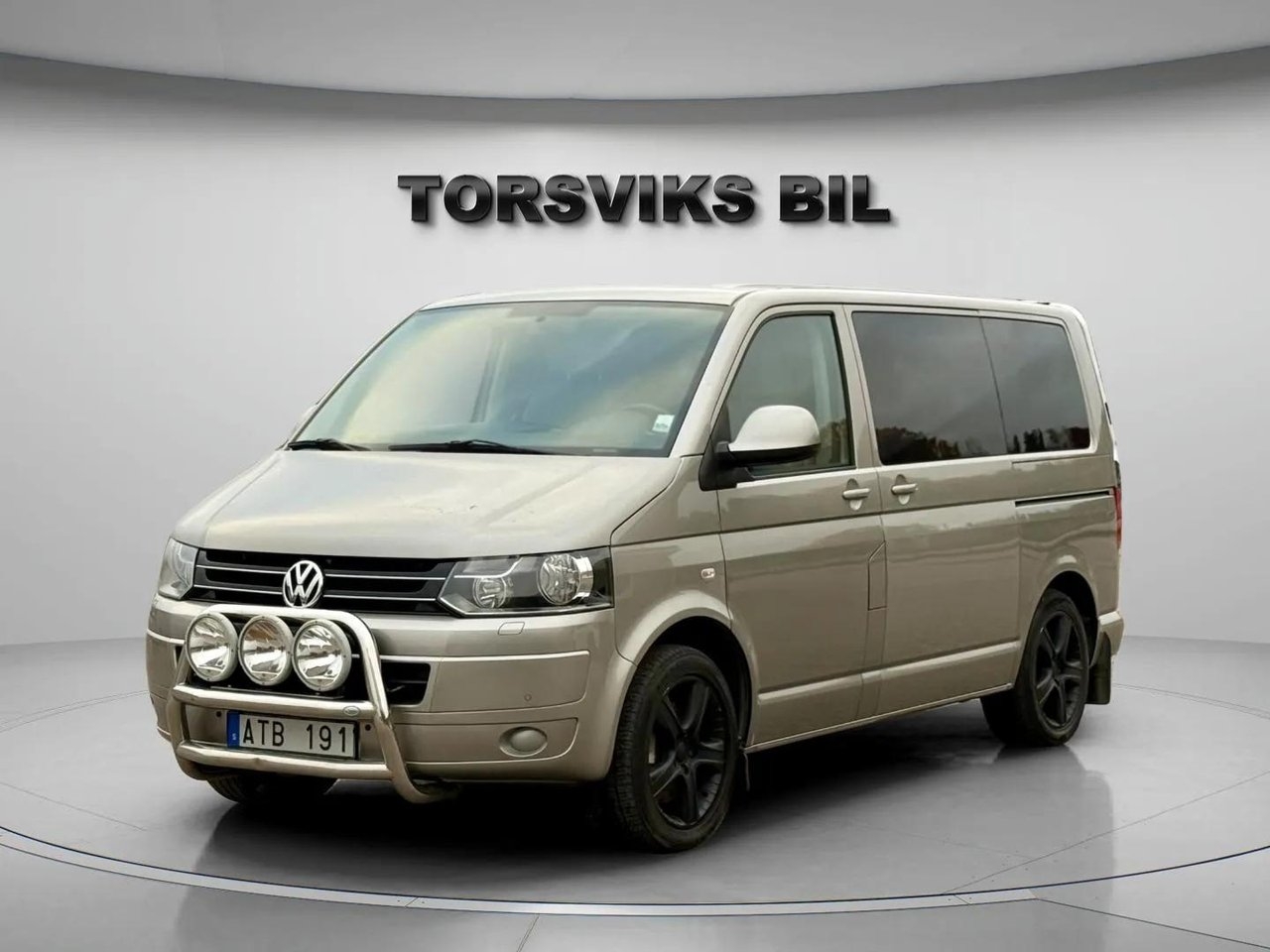 Volkswagen Multivan 2012, bild 2/10