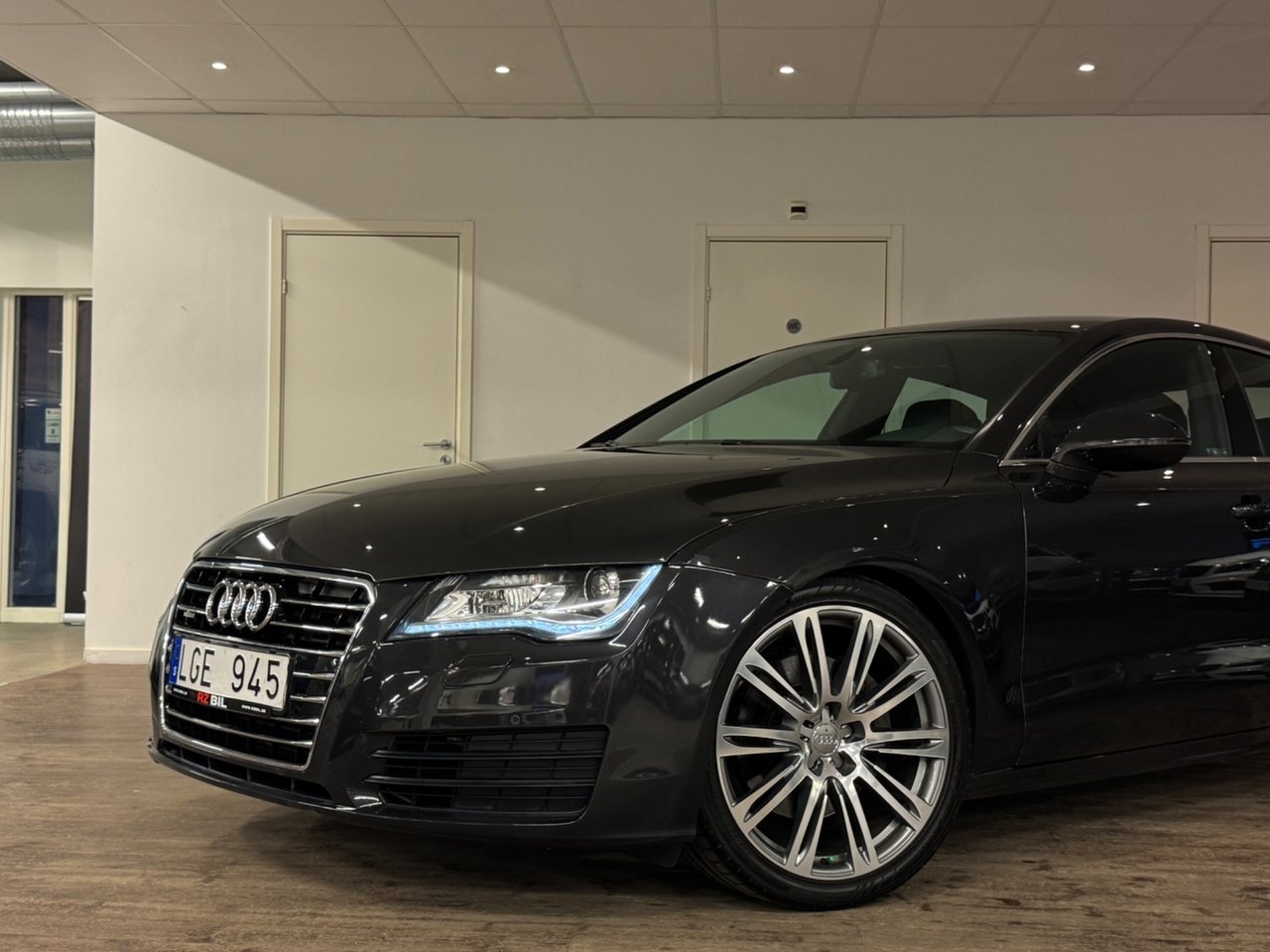 Audi A7 2011, bild 3/10