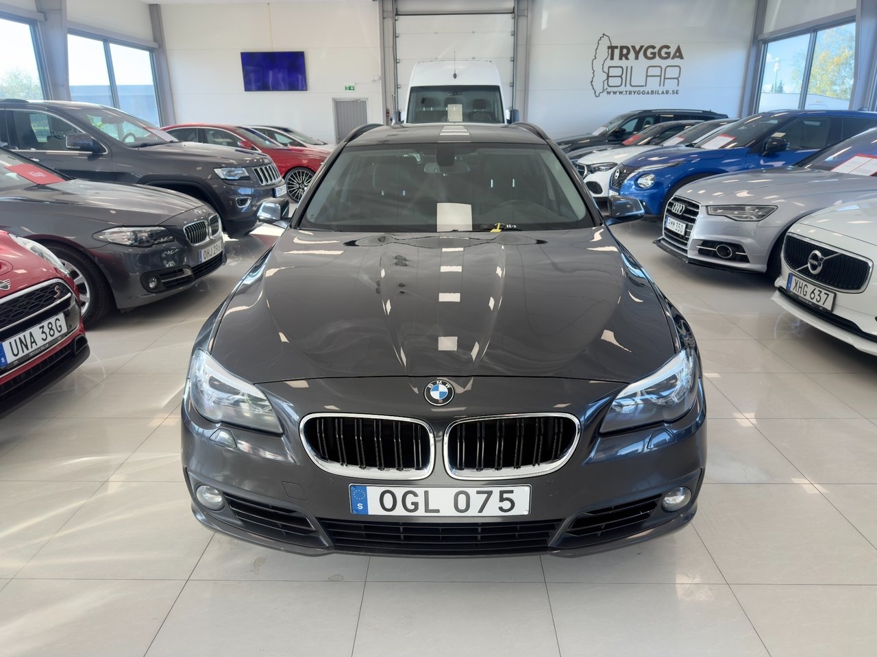BMW 520 2017, bild 2/10