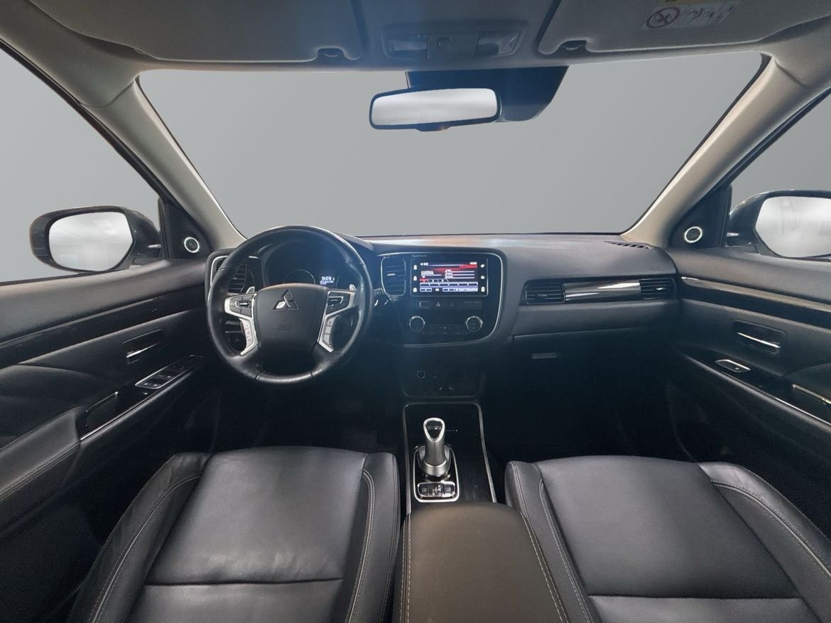 Mitsubishi Outlander 2018, photo 9/10
