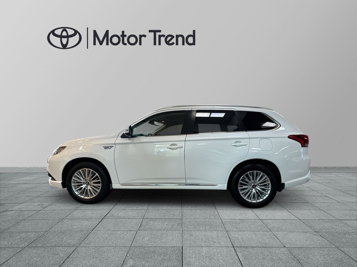 Mitsubishi Outlander 2018, bild 3/10