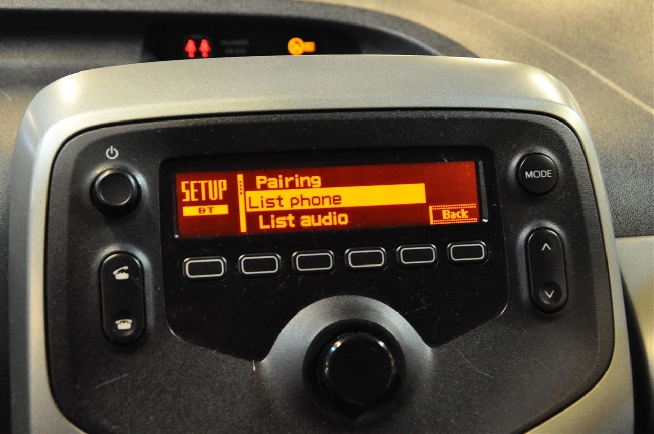 Toyota Aygo X-Play Touch 2016, kuva 7/9