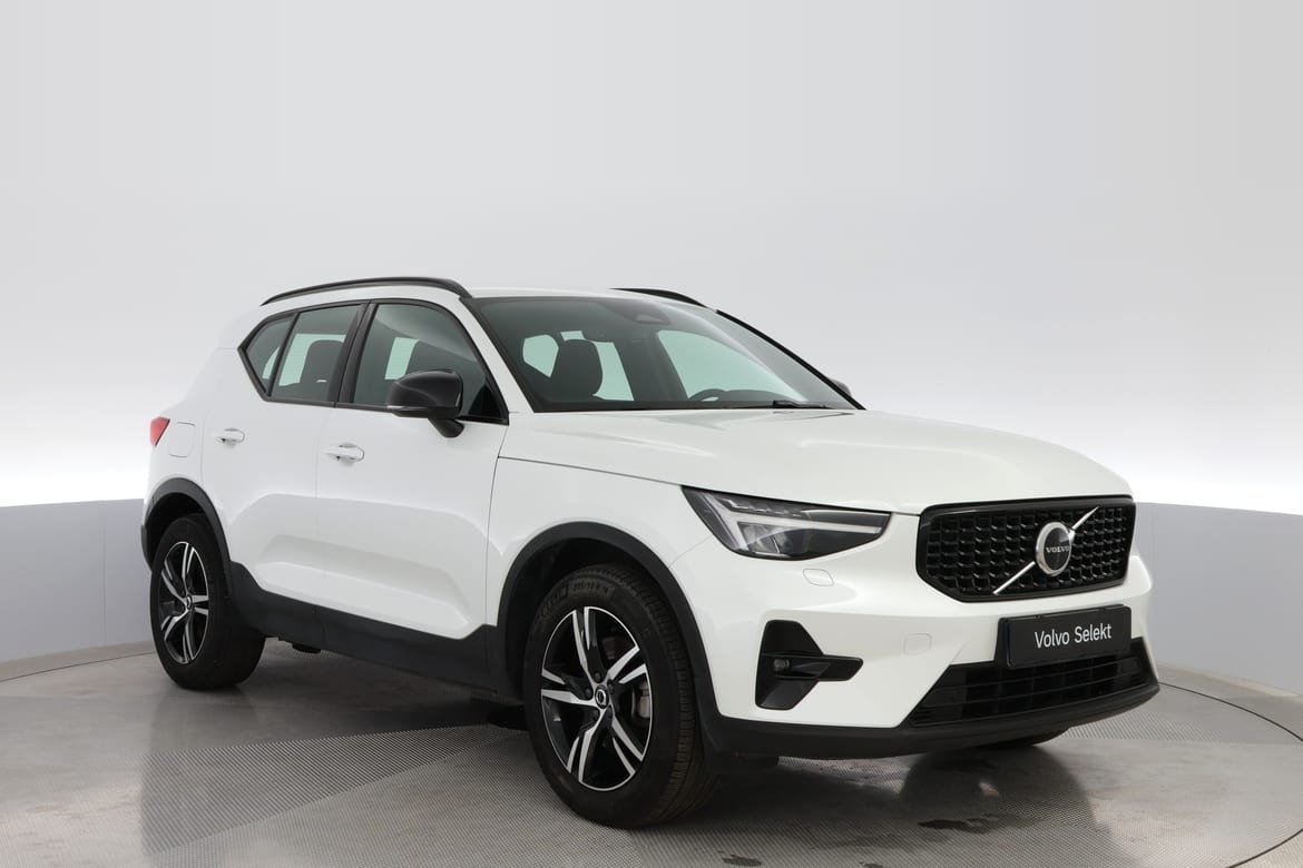 Volvo XC40 B4 FWD Bensin Plus Dark 2025, bild 6/10