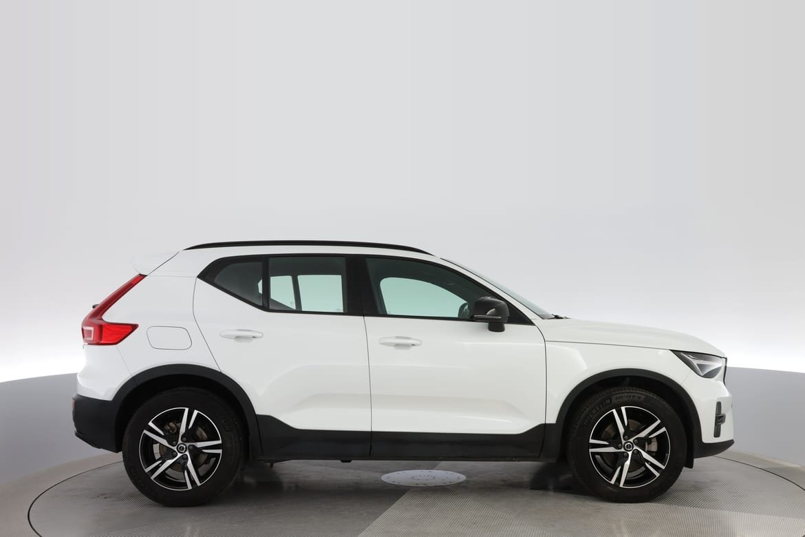 Volvo XC40 B4 FWD Bensin Plus Dark 2025, bild 5/10
