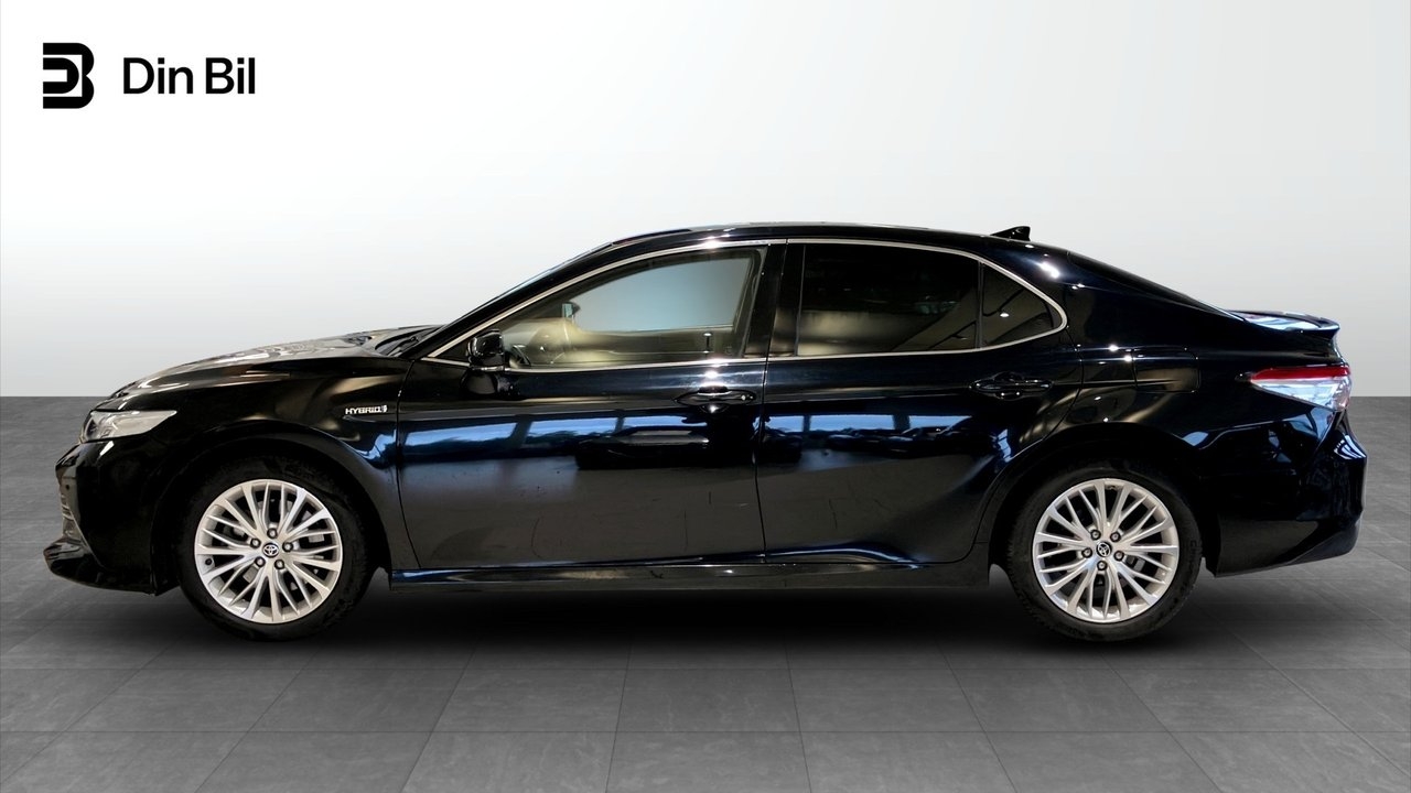Toyota Camry Executive 2020, bild 2/10