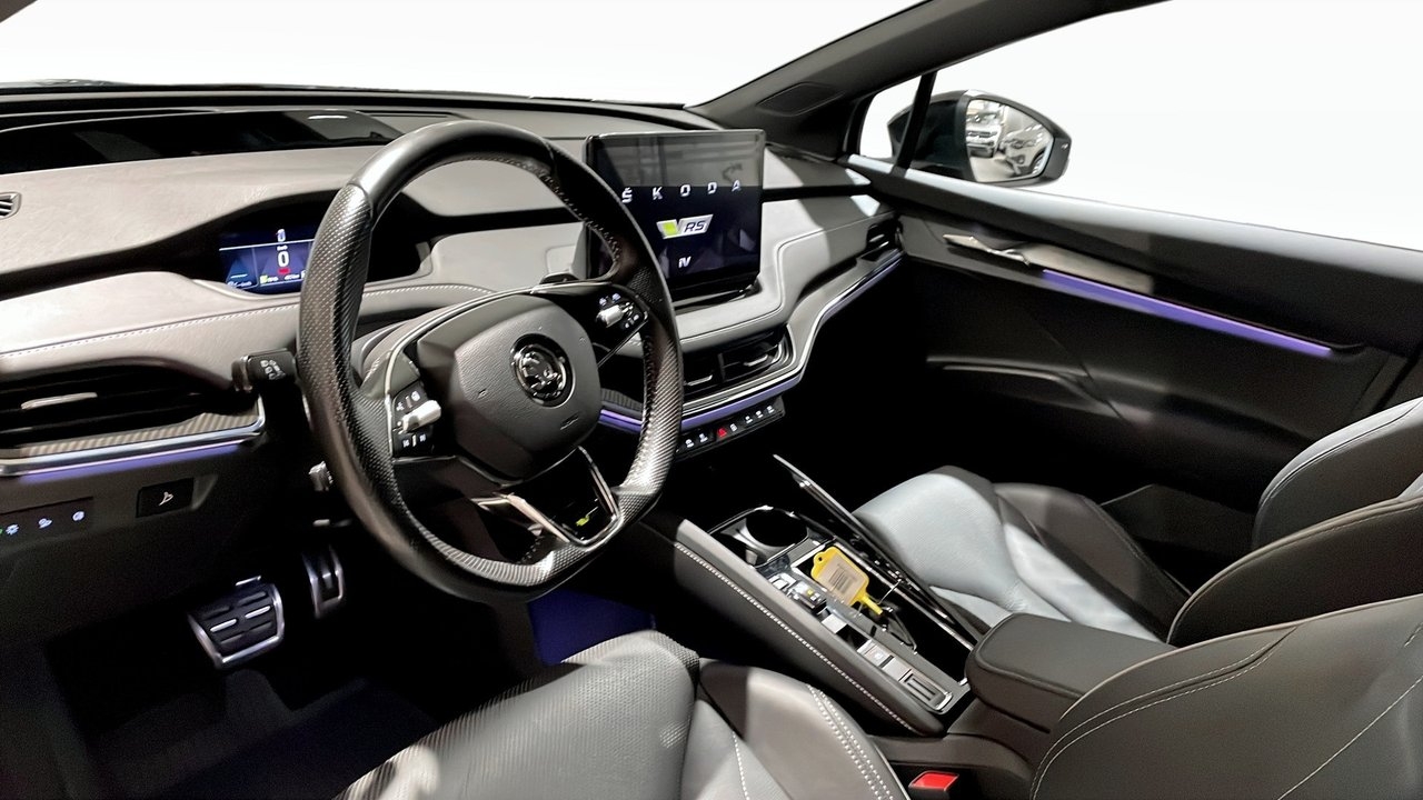 Skoda Enyaq 2023, bild 7/10