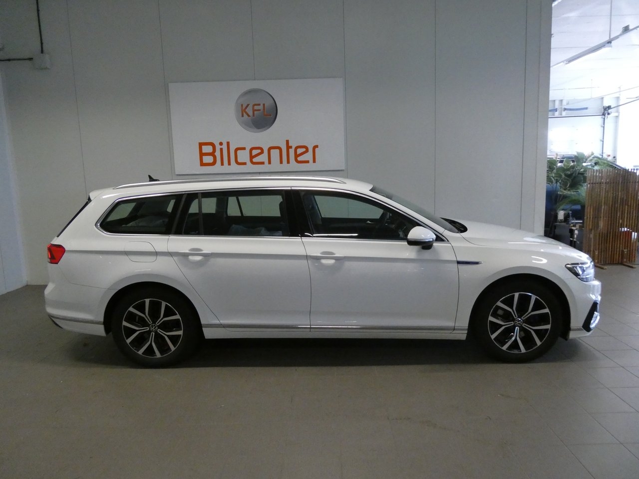 Volkswagen Passat GTE 1.4 TSI 2022, bild 3/10