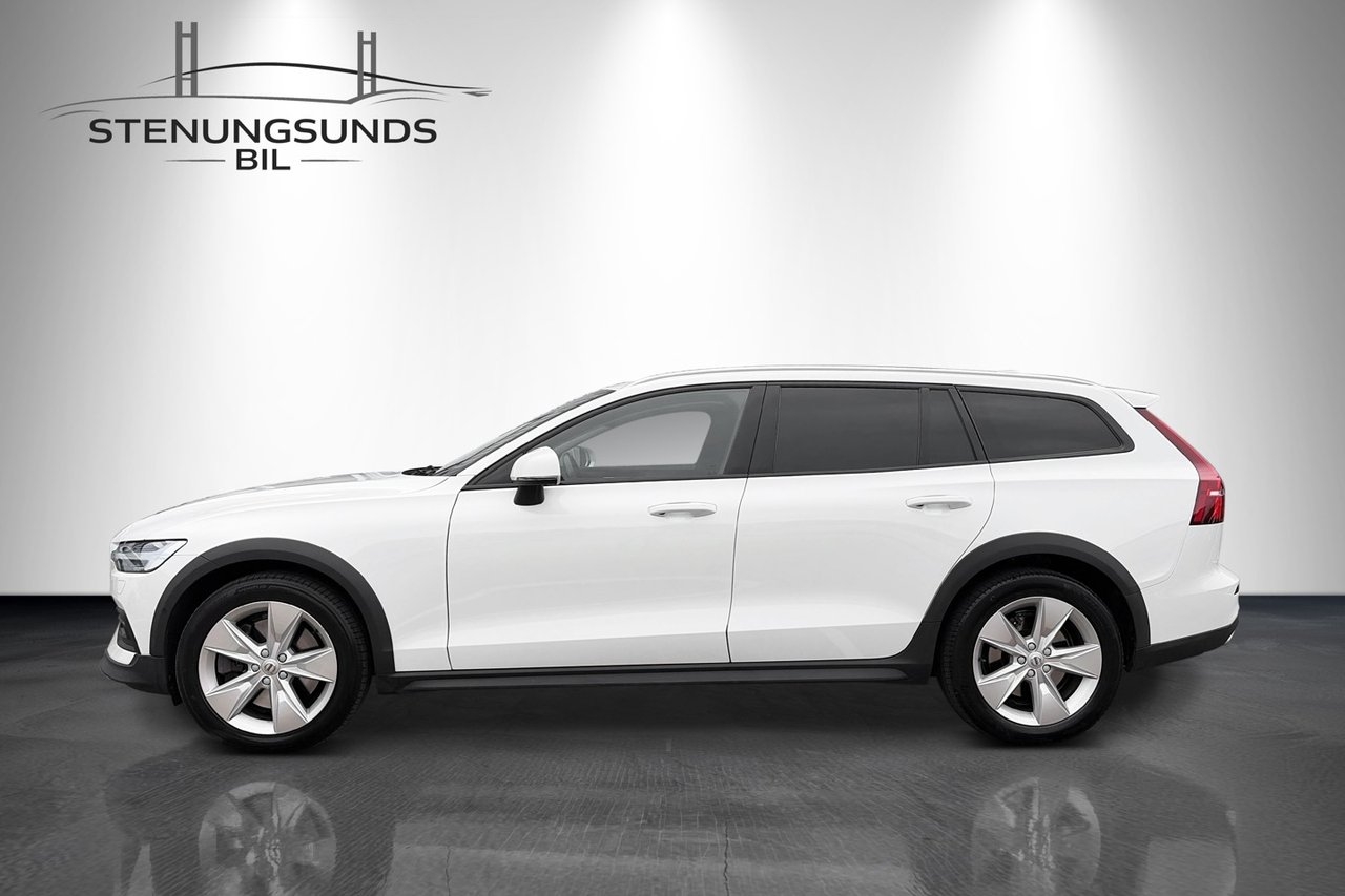 Volvo V60 Cross Country D4 Advanced 2020, bild 2/25