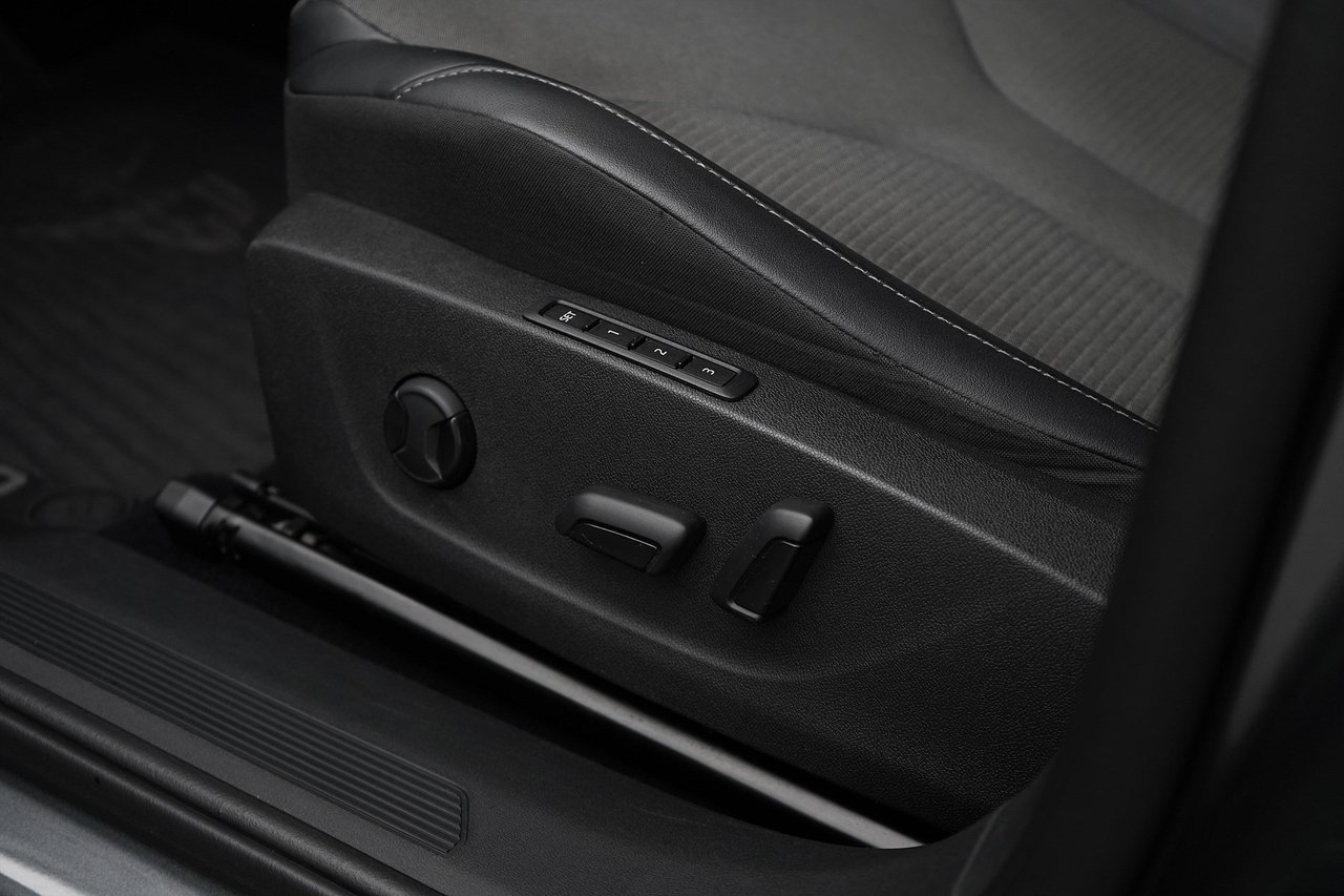 Skoda Enyaq 2023, bild 7/10