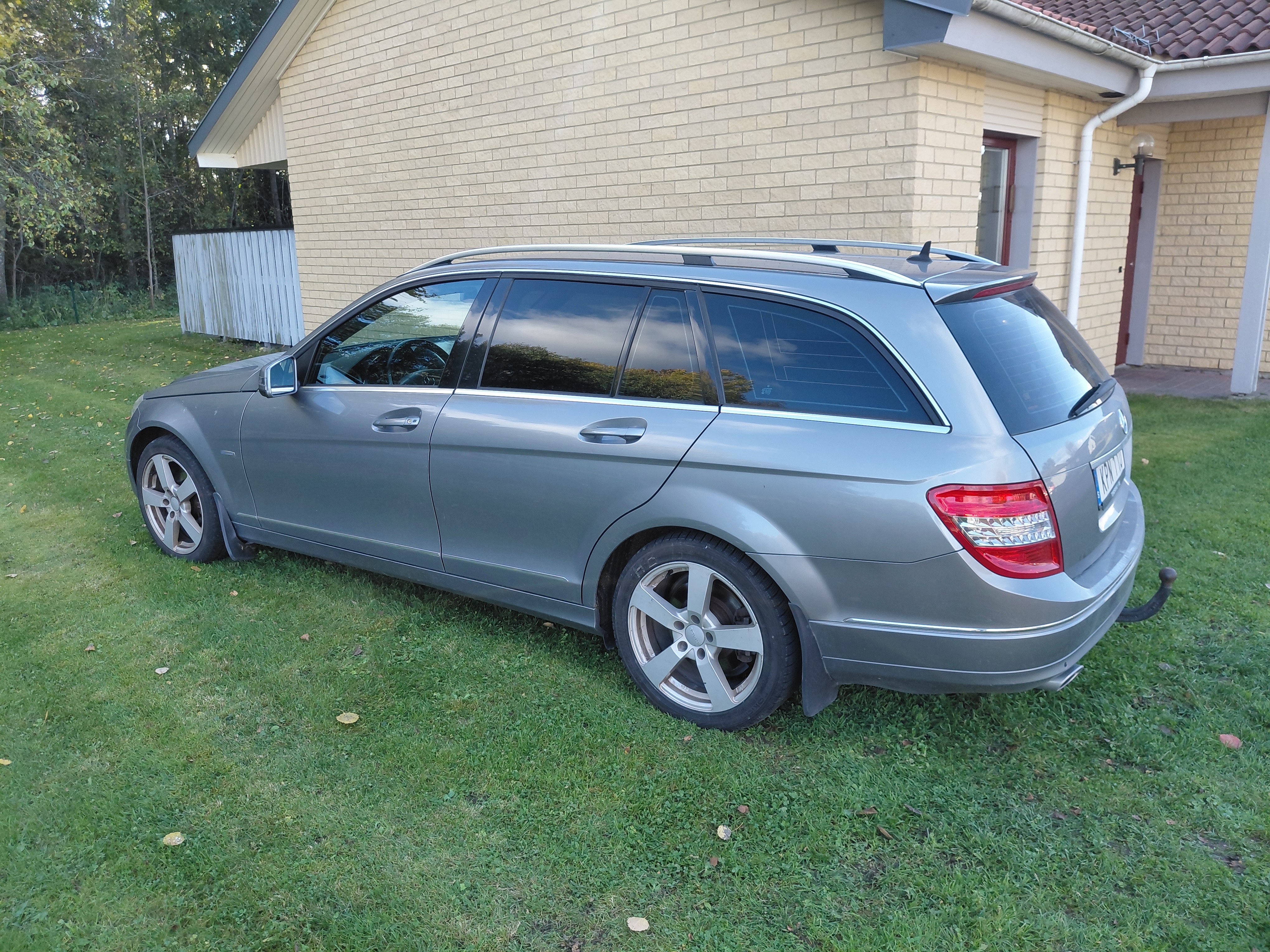 Mercedes-Benz C 350 CDI 2010, bild 2/6