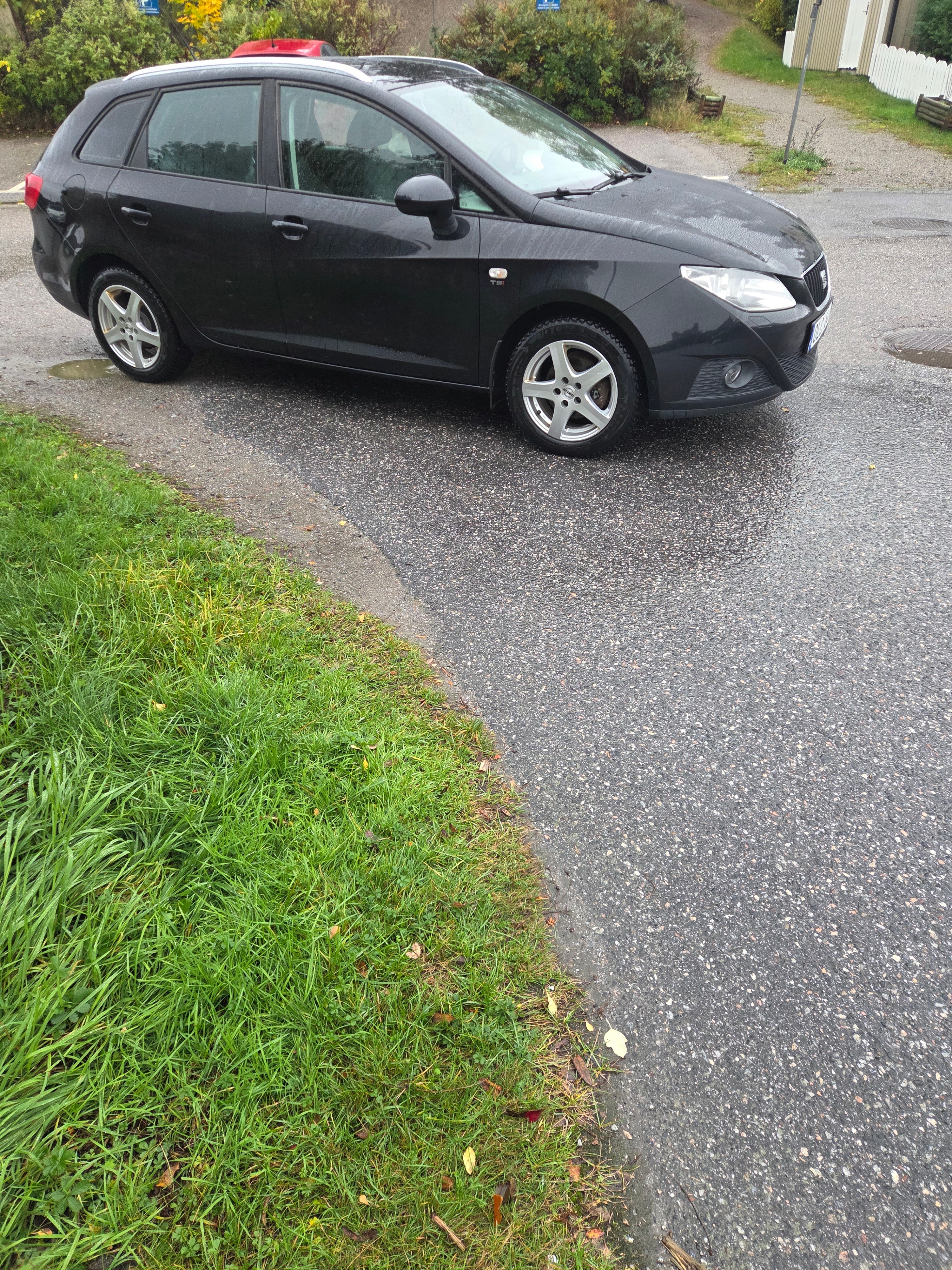 Seat Ibiza ST 1.2 TSI Manuell 2012, bild 3/5