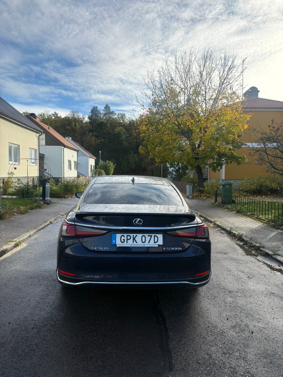 Lexus ES 300h 2.5 E-CVT 2021, bild 4/6