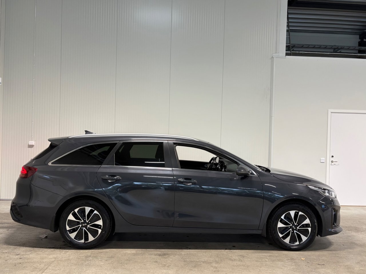 Kia Ceed 2021, bild 2/10