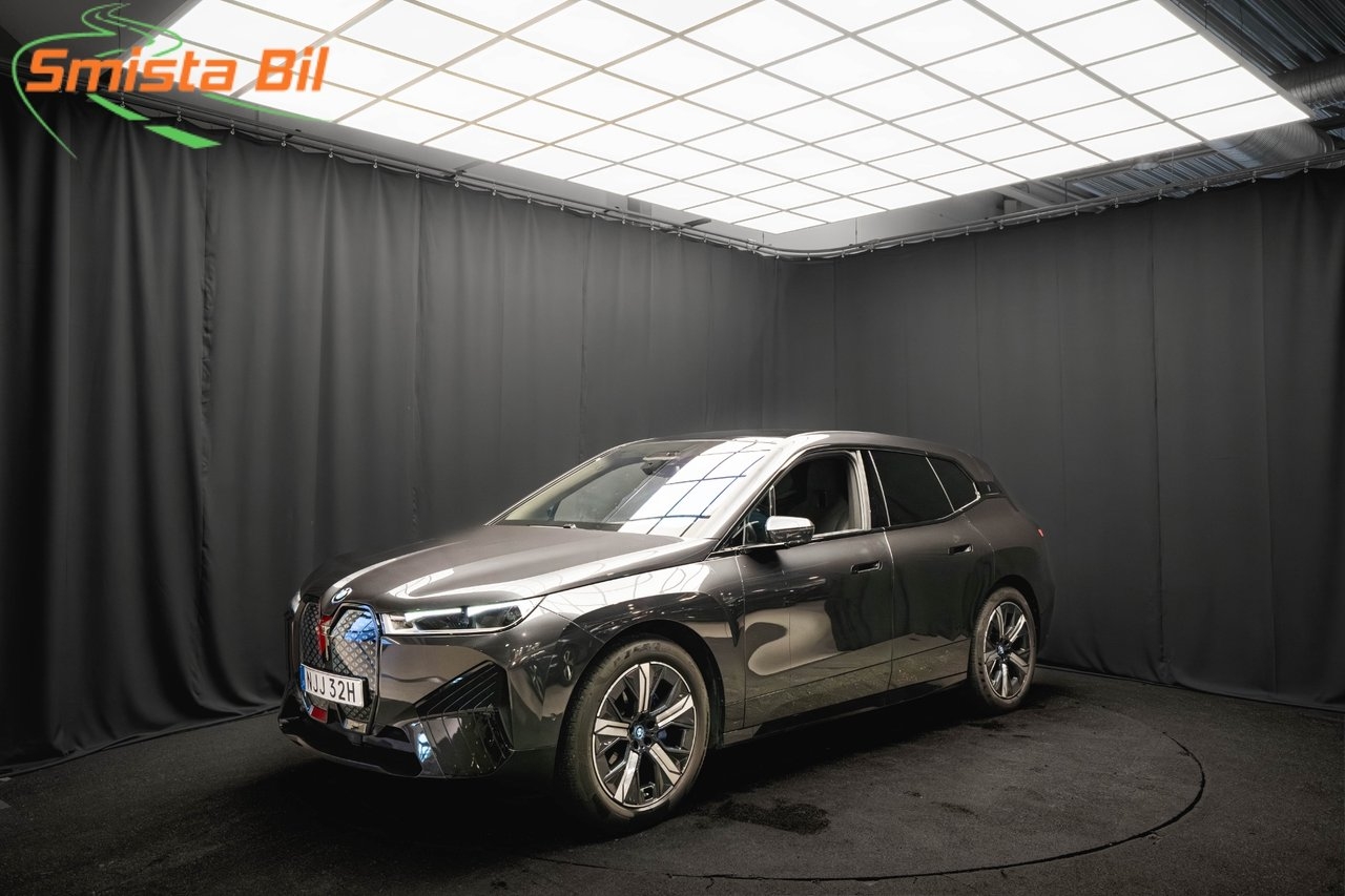 BMW iX 50