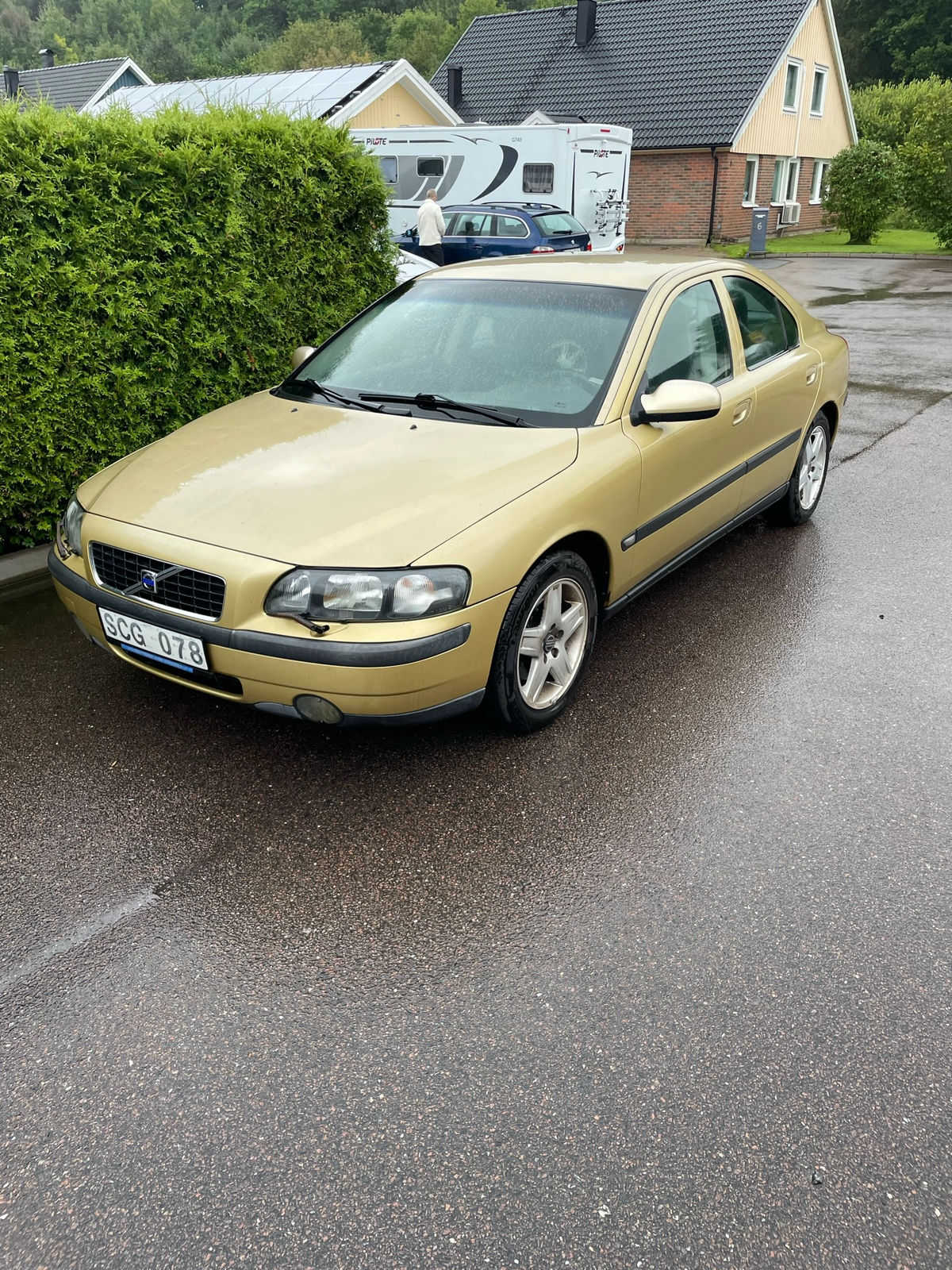 Volvo S60 2.4 Manuell 2001, bild 2/4