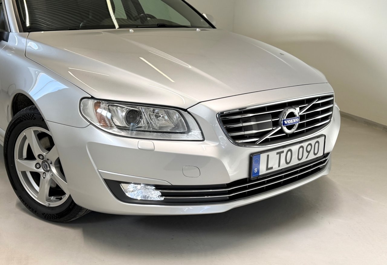 Volvo V70 D4 Momentum Business Edition 2015, kuva 2/10