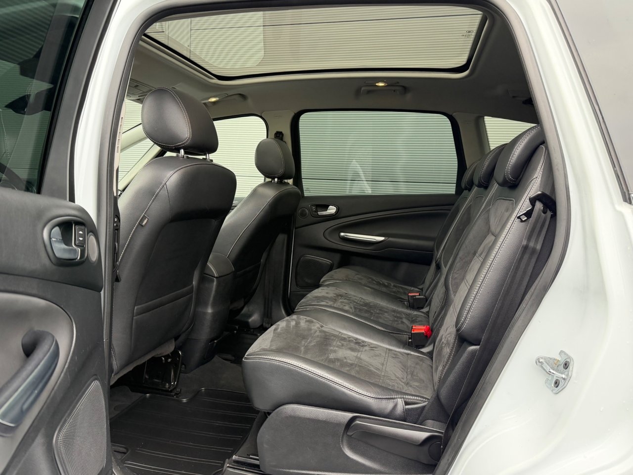 Ford S-MAX 2.0 TDCi 2015, bild 7/10