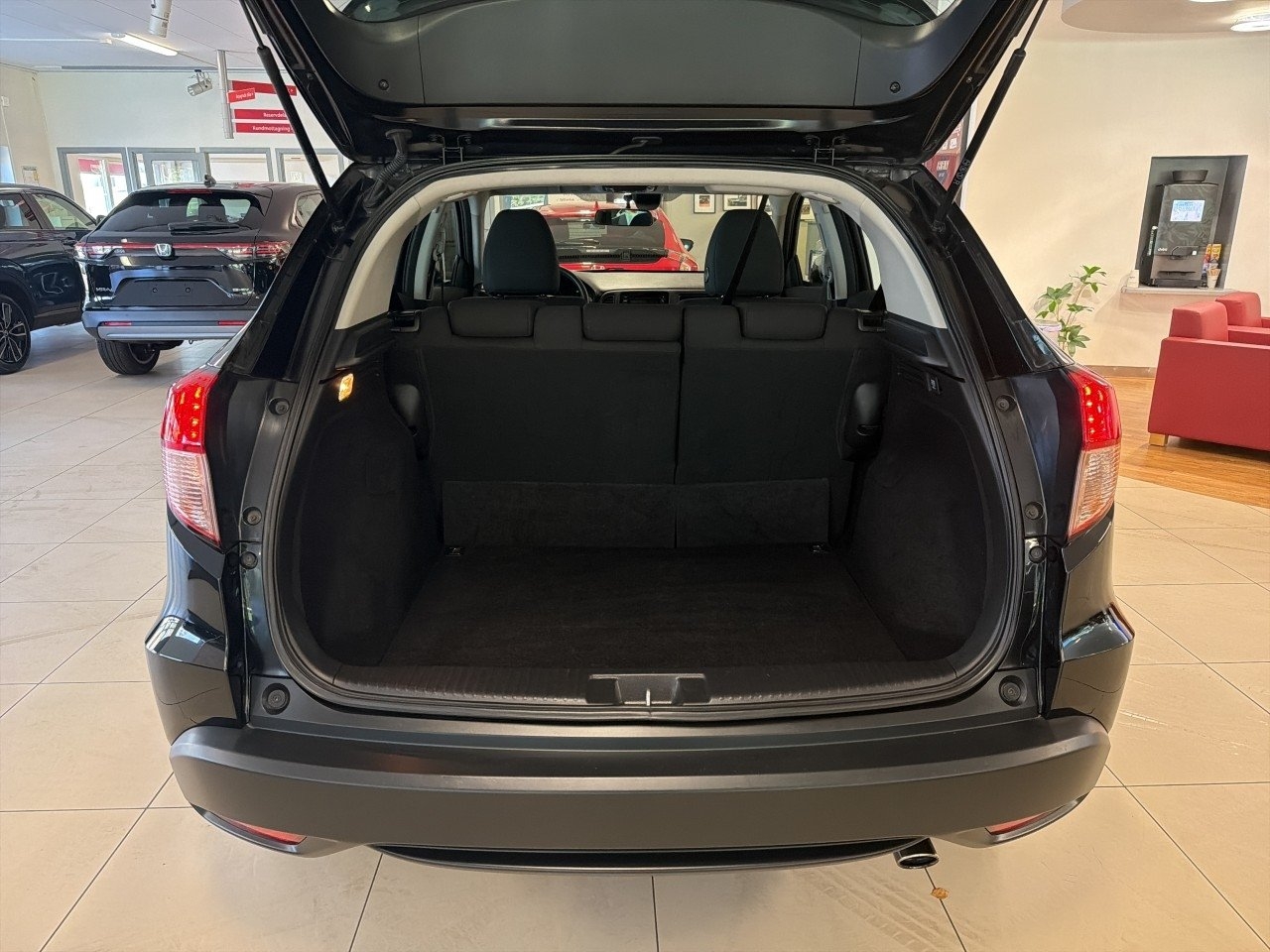 Honda HR-V 2017, bild 7/10