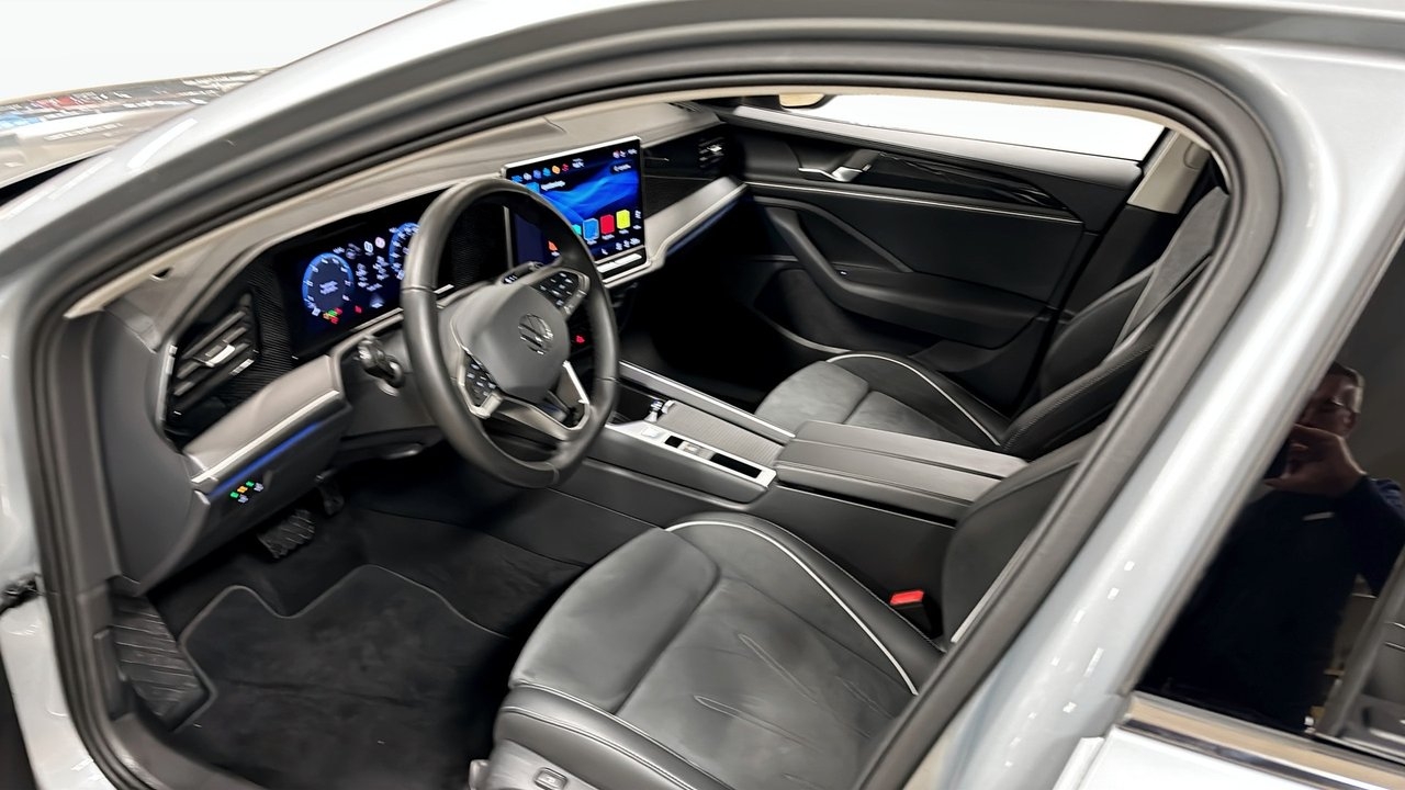 Volkswagen Passat 2025, bild 7/10