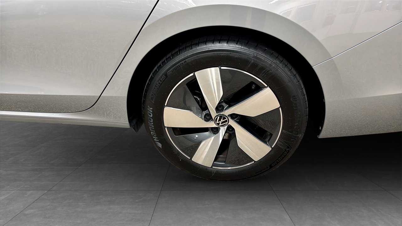 Volkswagen Passat 2025, bild 6/10