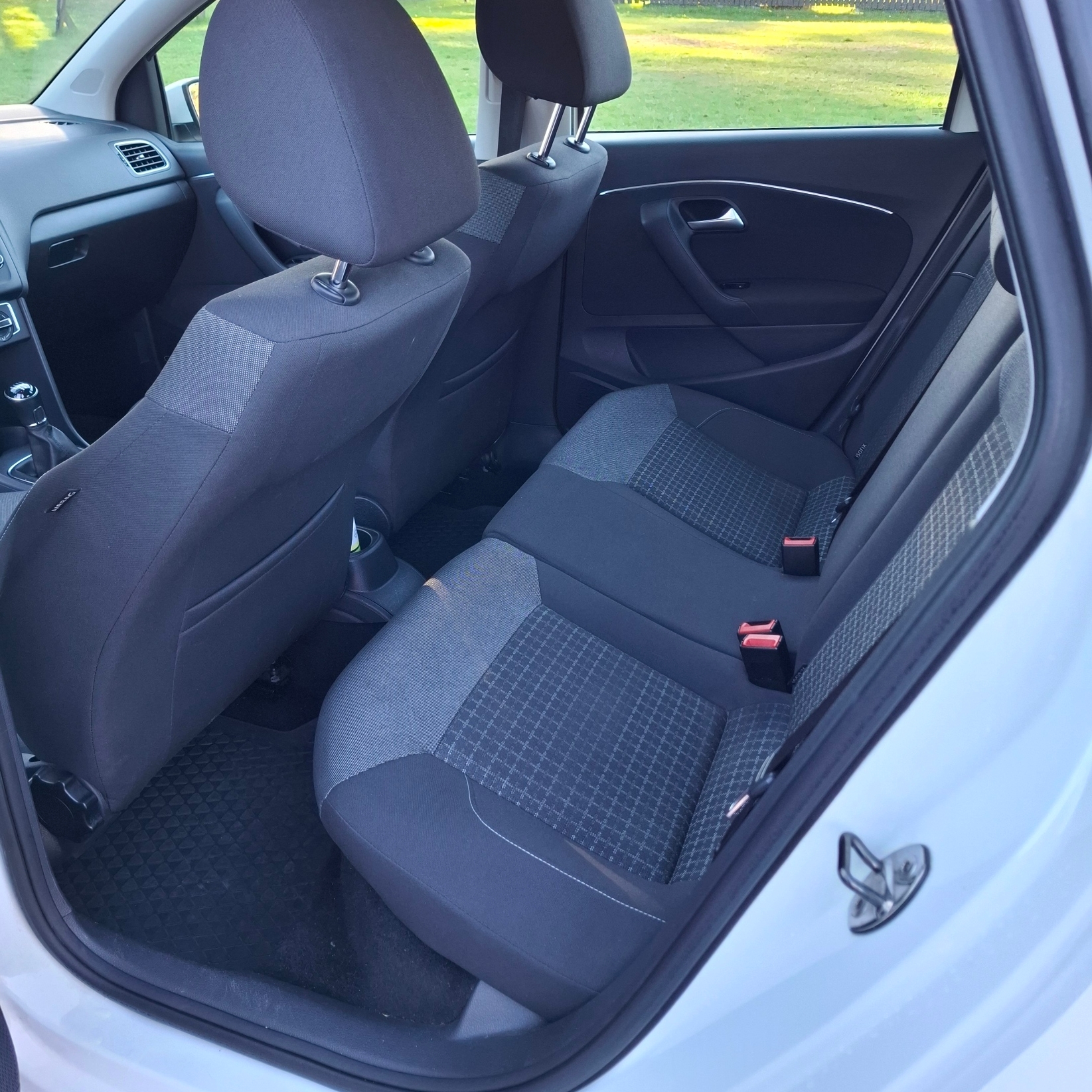 Volkswagen Polo 2015, bild 3/4