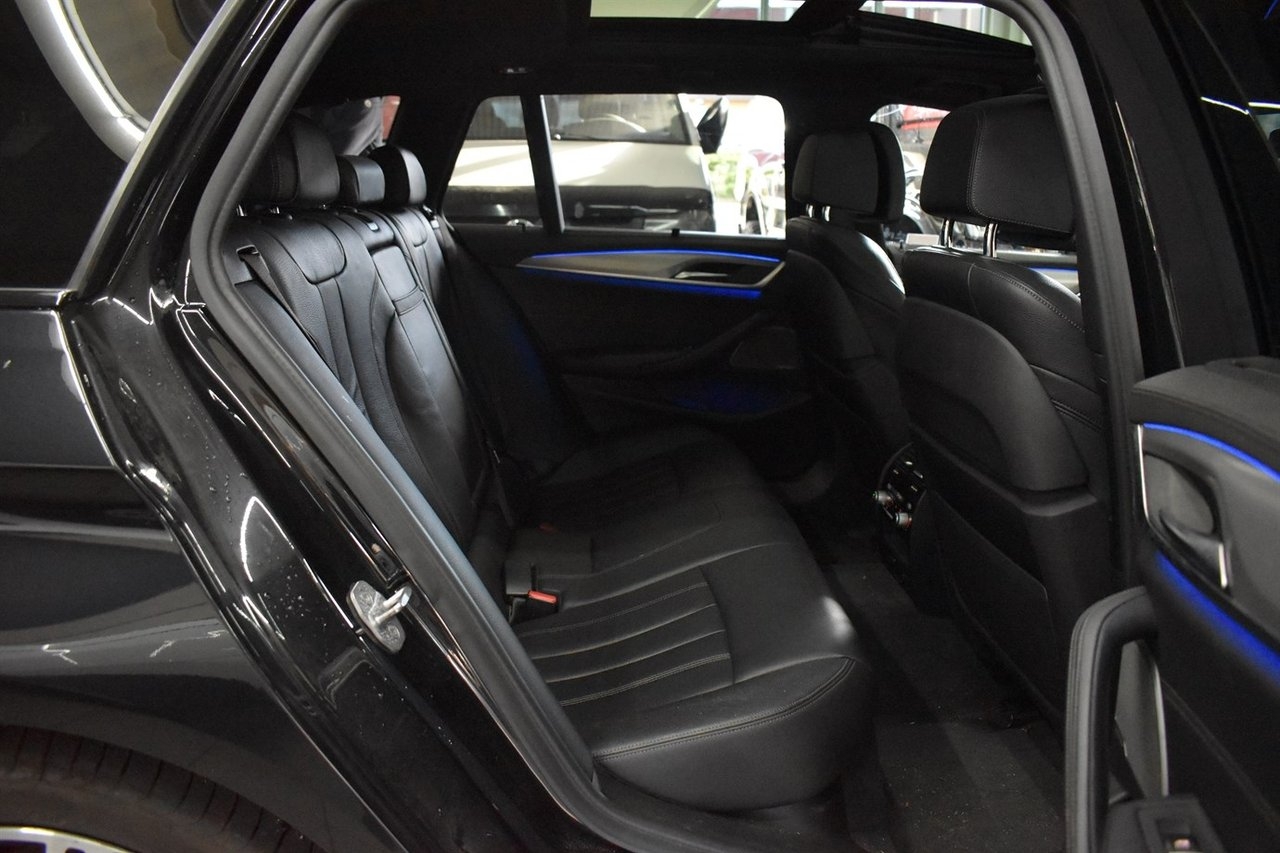 BMW 540i M Sport 2018, photo 7/10