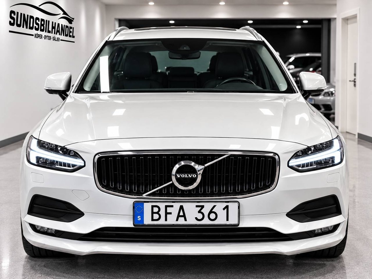 Volvo V90 D3 Business Advanced 2018, bild 2/10