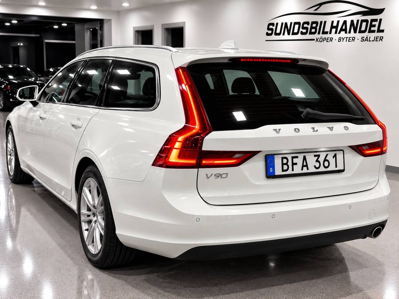 Volvo V90 D3 Business Advanced 2018, bild 3/10