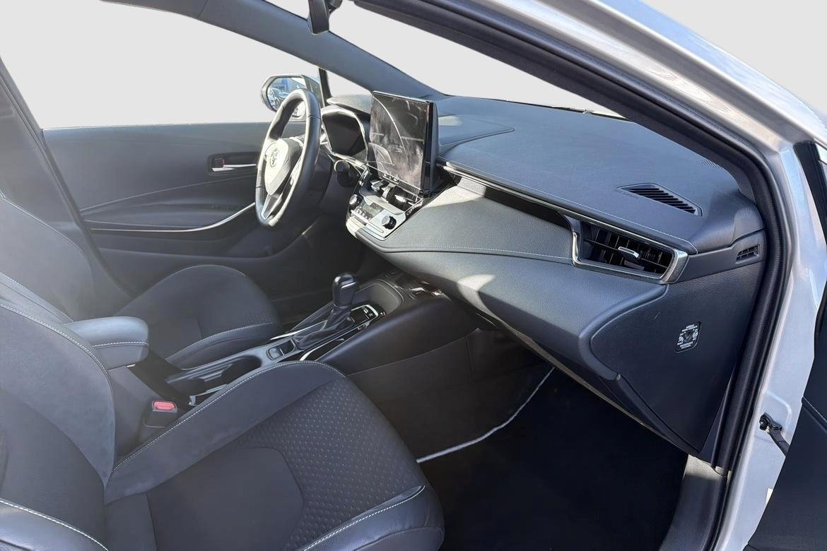 Toyota Corolla 2023, bild 6/10