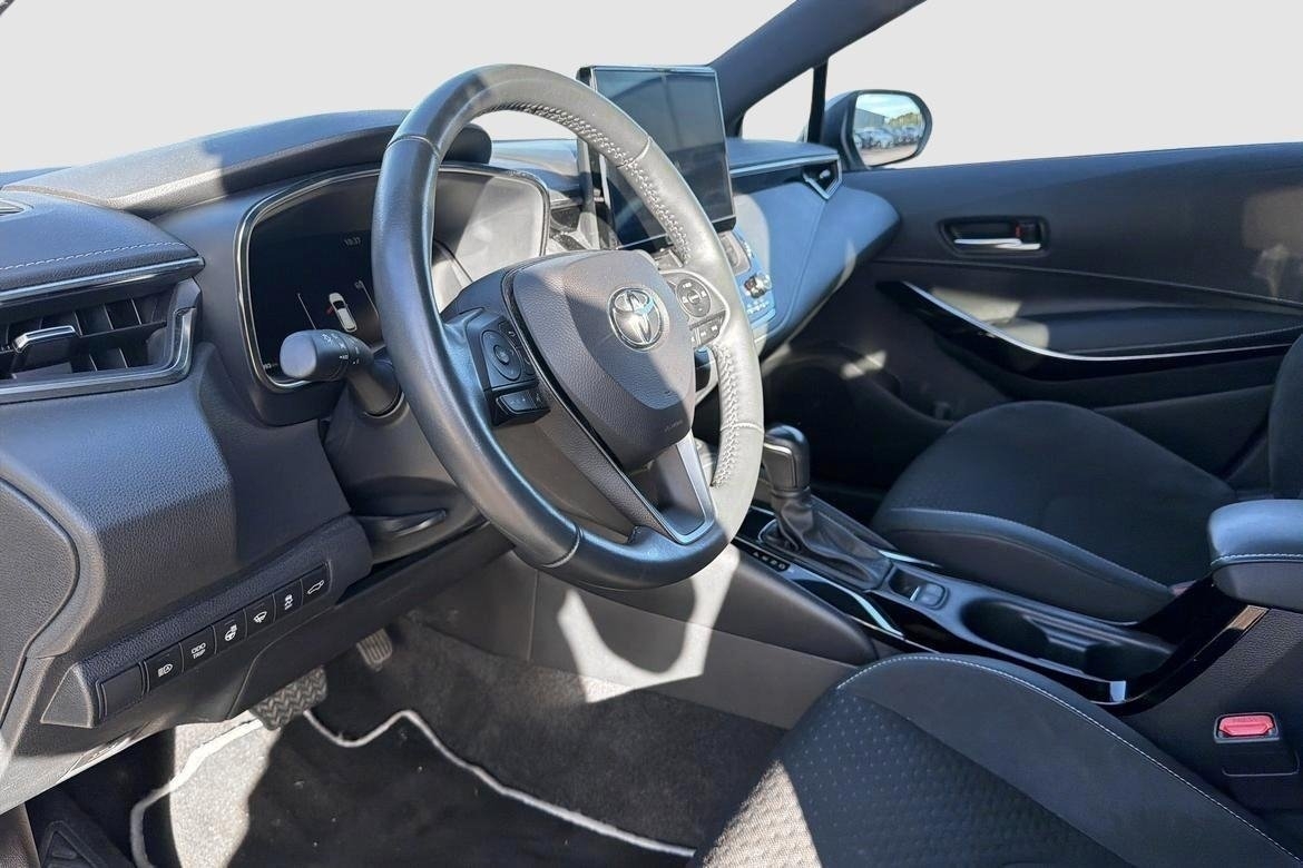 Toyota Corolla 2023, bild 7/10