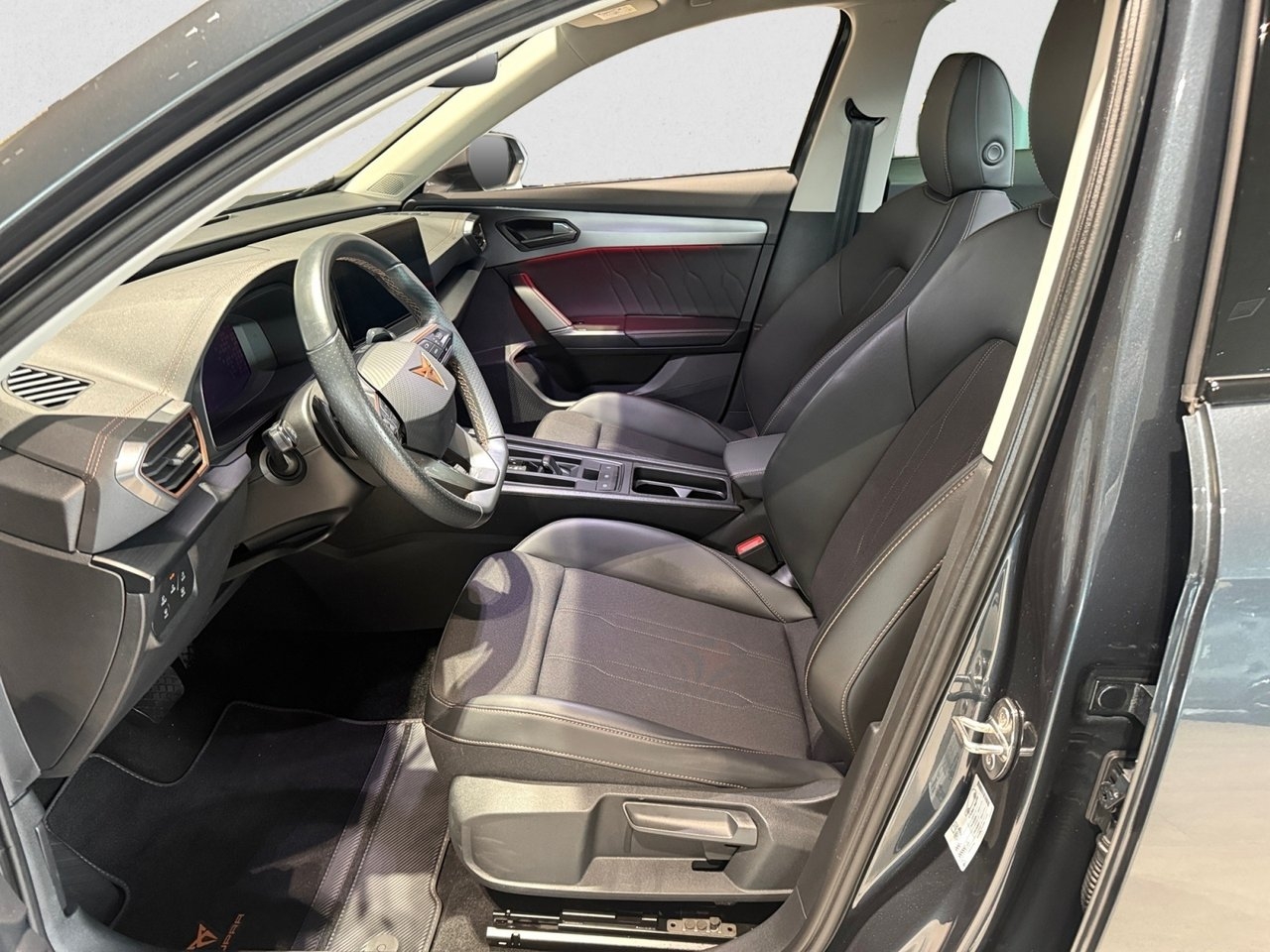 Cupra Formentor 1.5 TSI 2024, bild 7/10