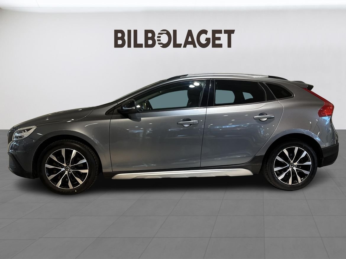 Volvo V40 Cross Country 2019, bild 2/10